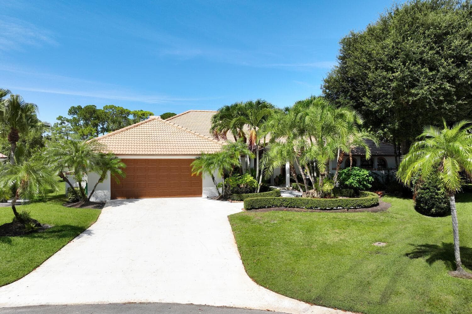 7 Graemoor Terrace, Palm Beach Gardens, FL 33418 — photo 1 of 62