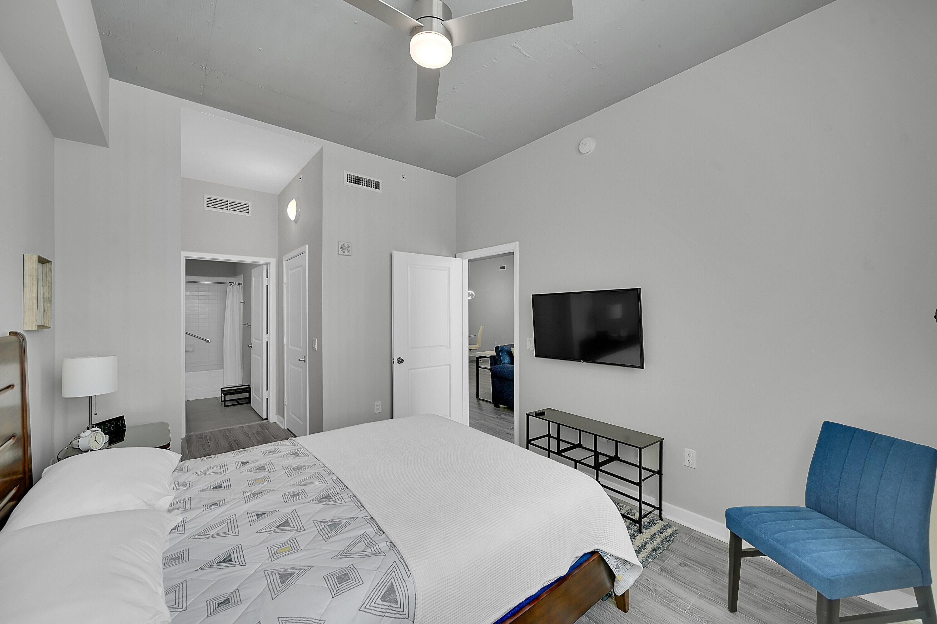 300 S Australian Avenue 1119, West Palm Beach, FL 33401 — photo 11 of 33
