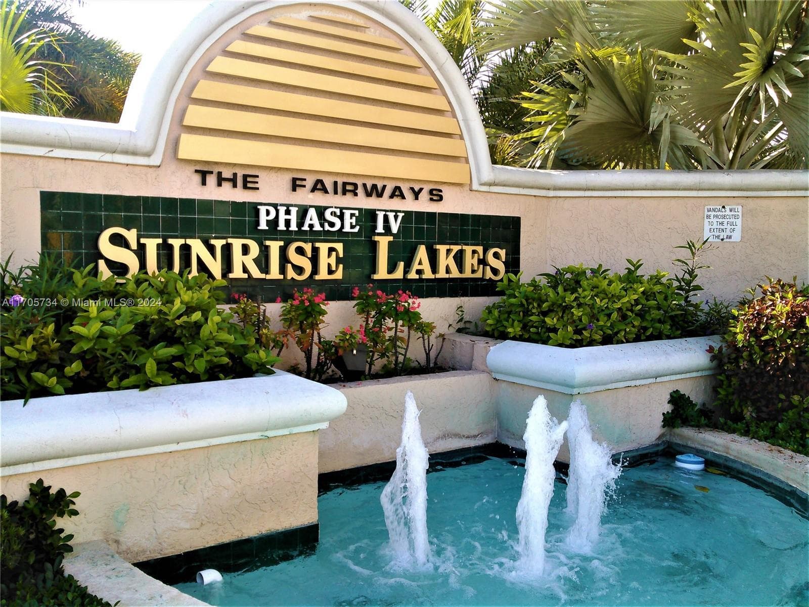 10304 Sunrise Lakes Blvd 312, Sunrise, FL 33322 — photo 1 of 10