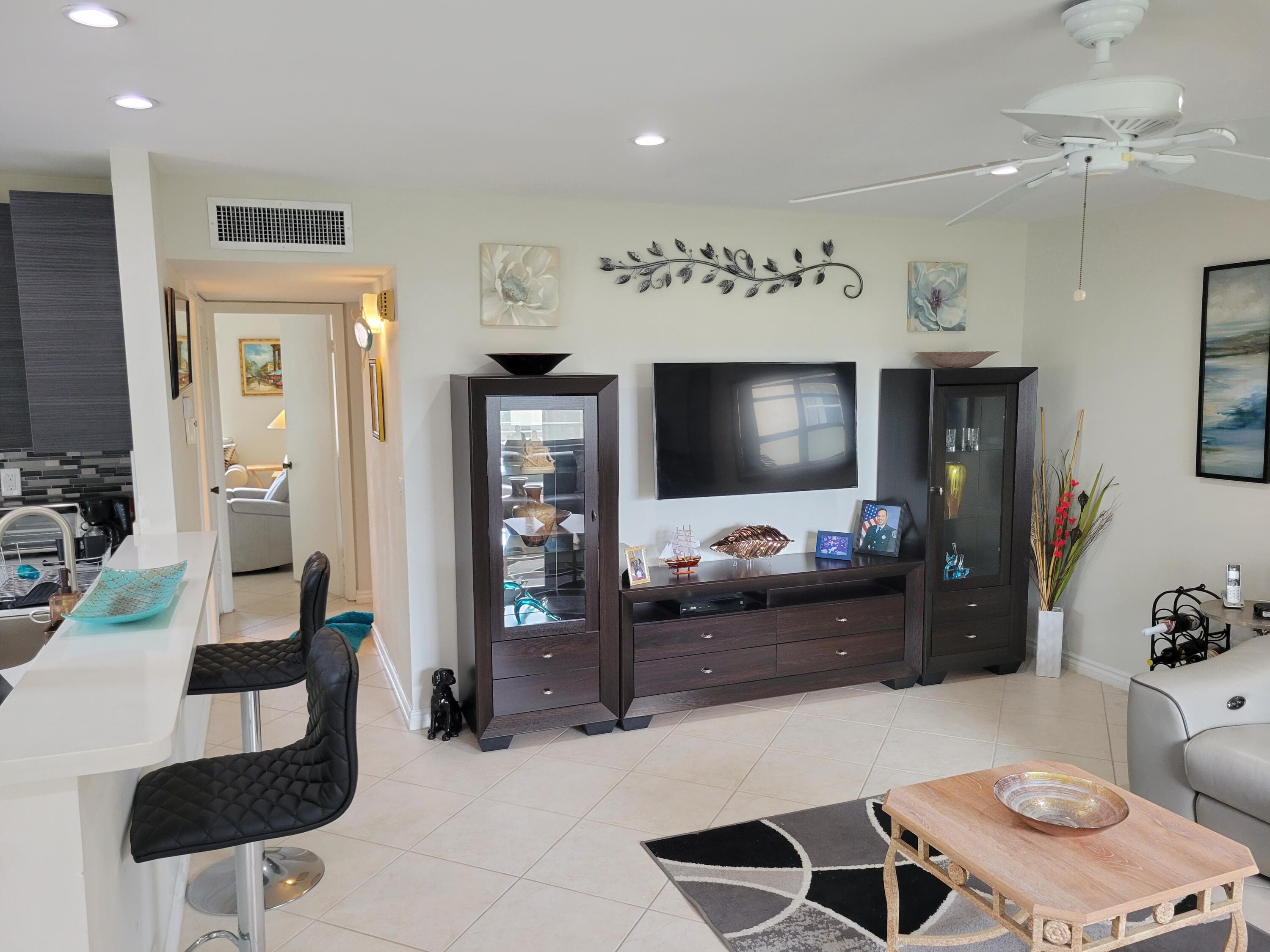 662 Burgundy N, Delray Beach, FL 33484 — photo 6 of 23