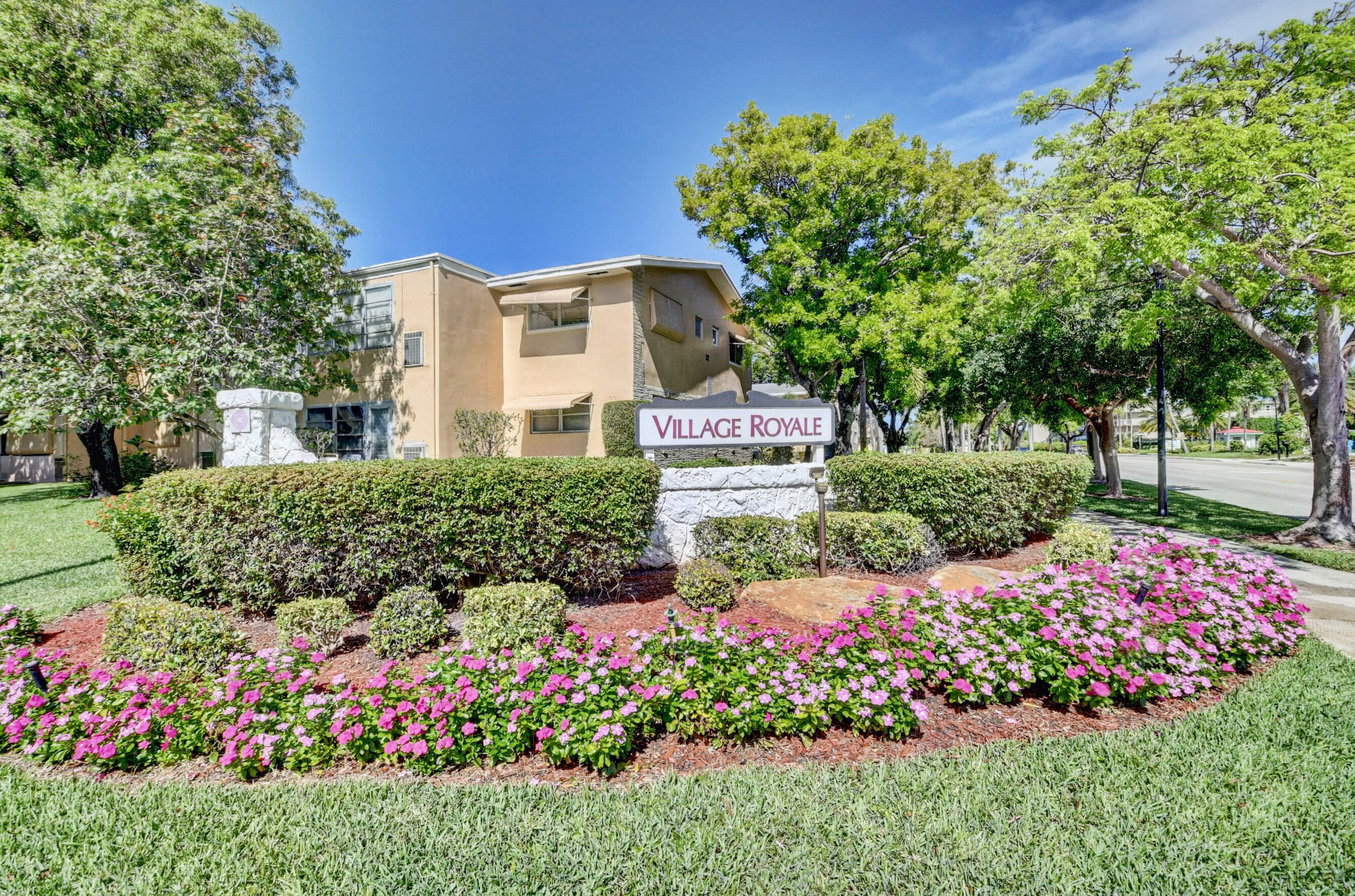 2152 NE 1st Way 205, Boynton Beach, FL 33435 — photo 2 of 29