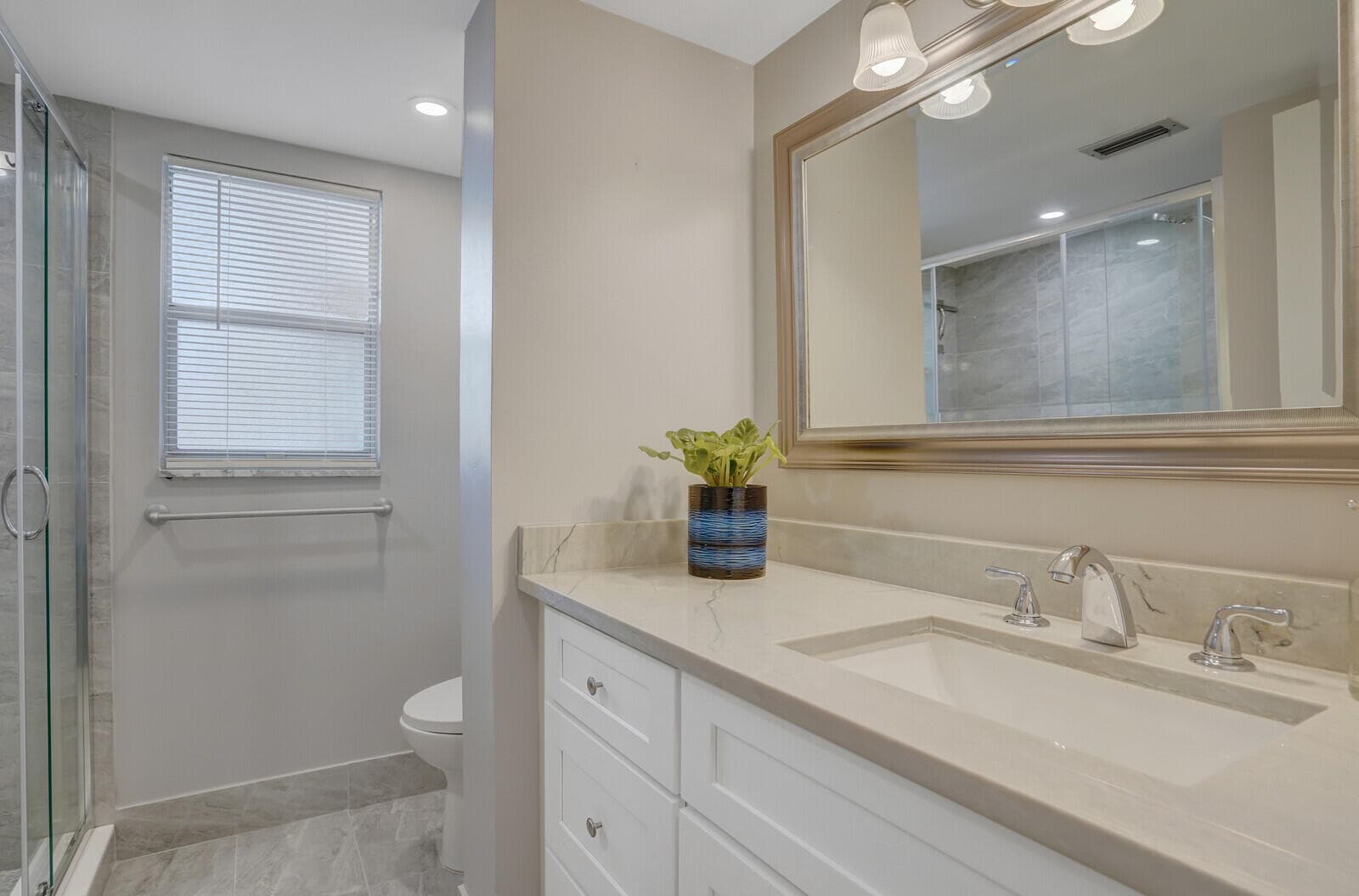 3524 Via Poinciana 102, Lake Worth, FL 33467 — photo 7 of 15