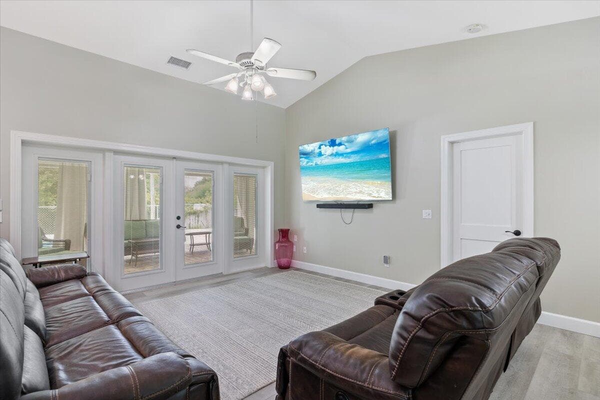 8755 97th Court, Vero Beach, FL 32967 — photo 18 of 55