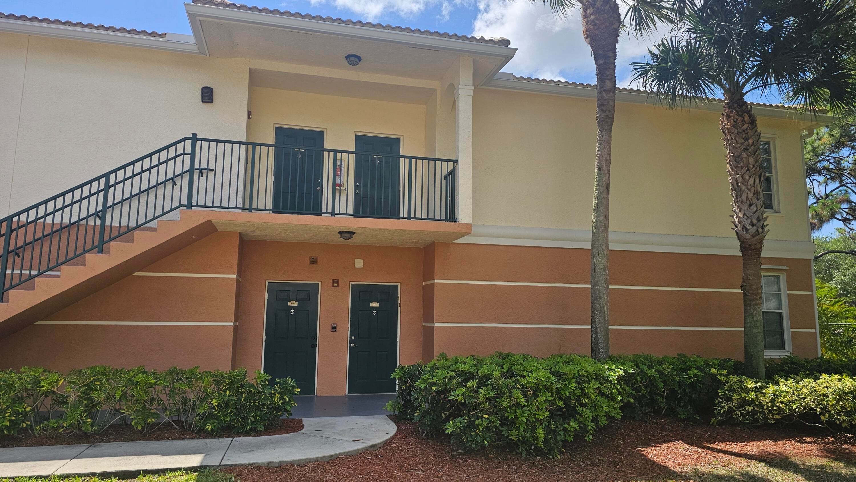 1111 Myrtlewood Circle E 1111, Palm Beach Gardens, FL 33408 — photo 1 of 9