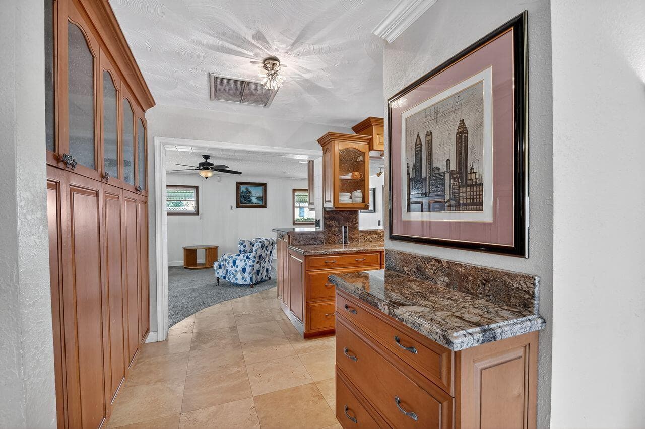 133 Greenbrier Drive, Palm Springs, FL 33461 — photo 19 of 66