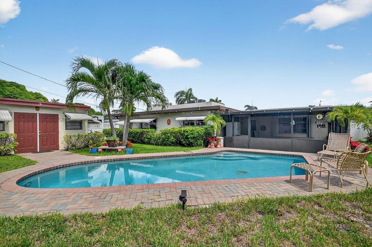 133 Greenbrier Drive, Palm Springs, FL 33461 — photo 34 of 66