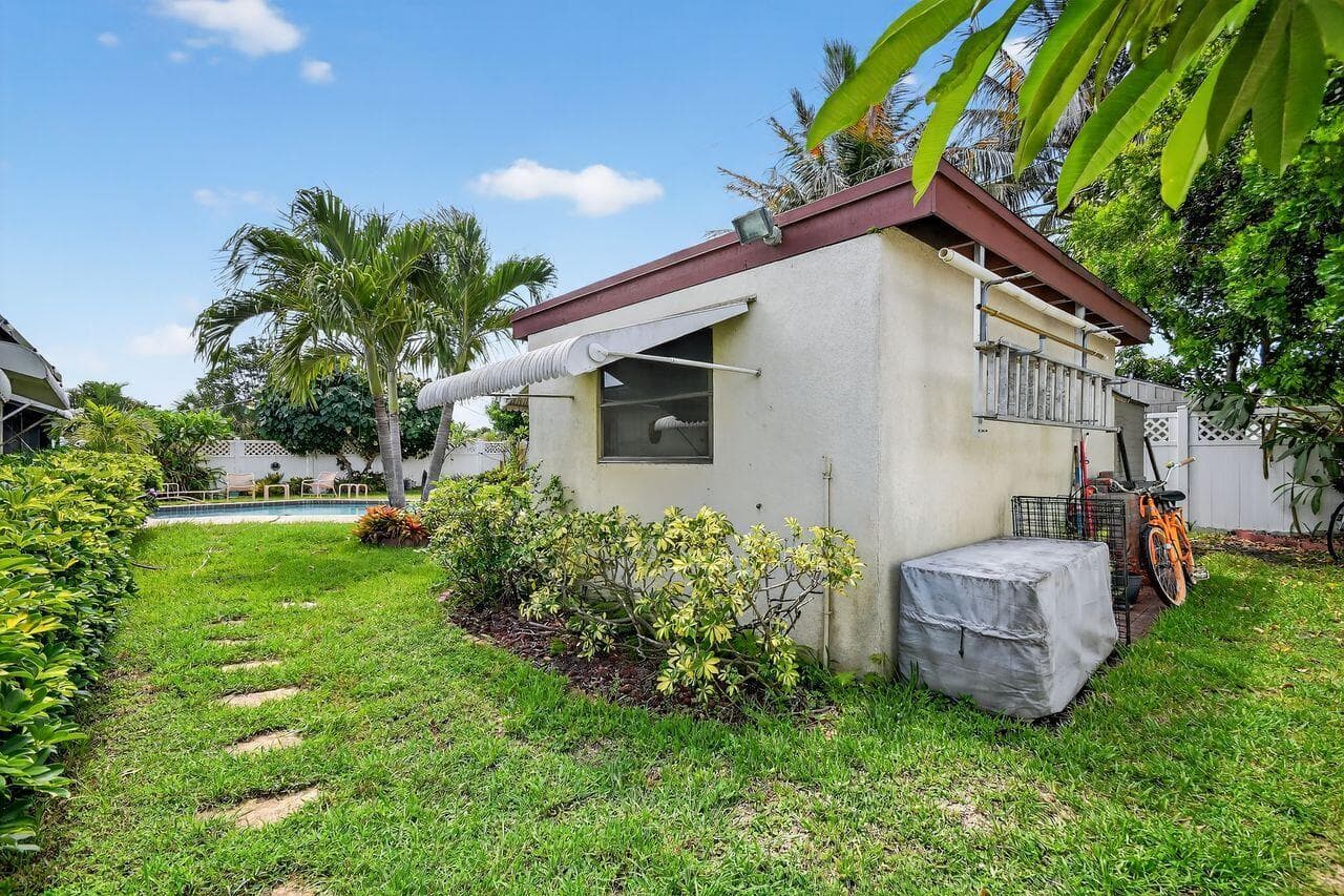 133 Greenbrier Drive, Palm Springs, FL 33461 — photo 48 of 66