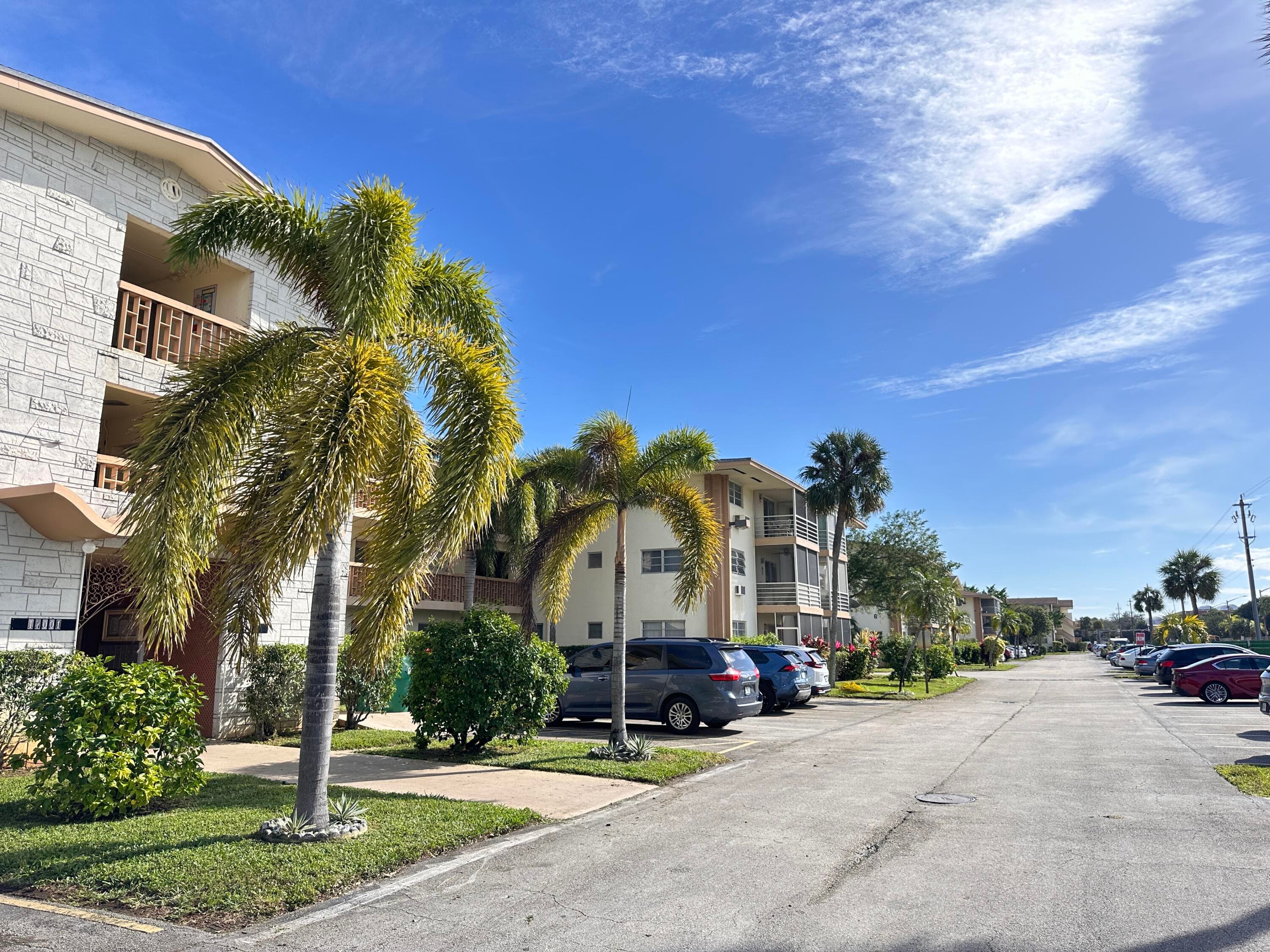 17001 NE 13th Avenue 205, Miami, FL 33162 — photo 12 of 14