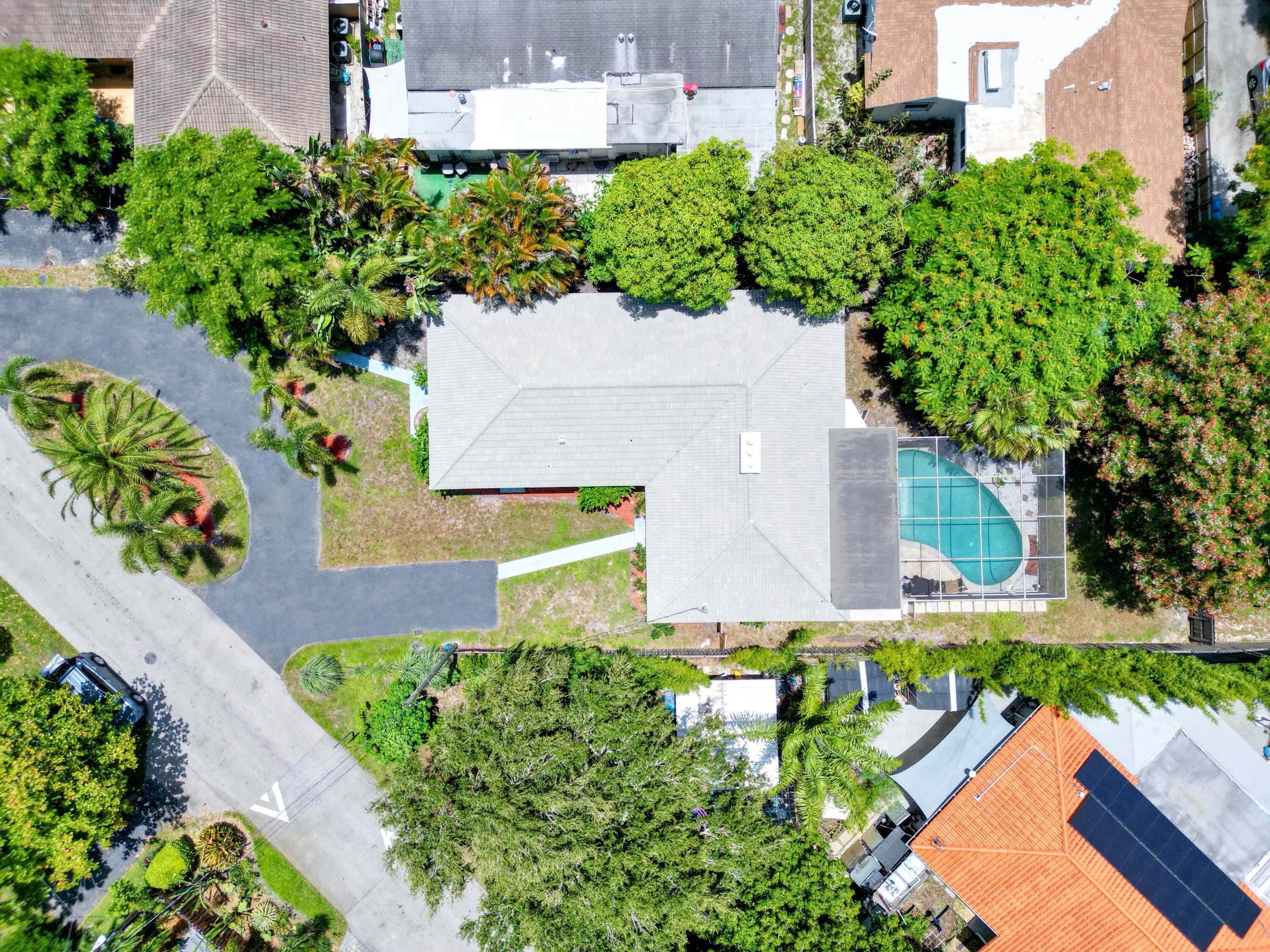 1680 NE 34th Lane, Oakland Park, FL 33334 — photo 46 of 49