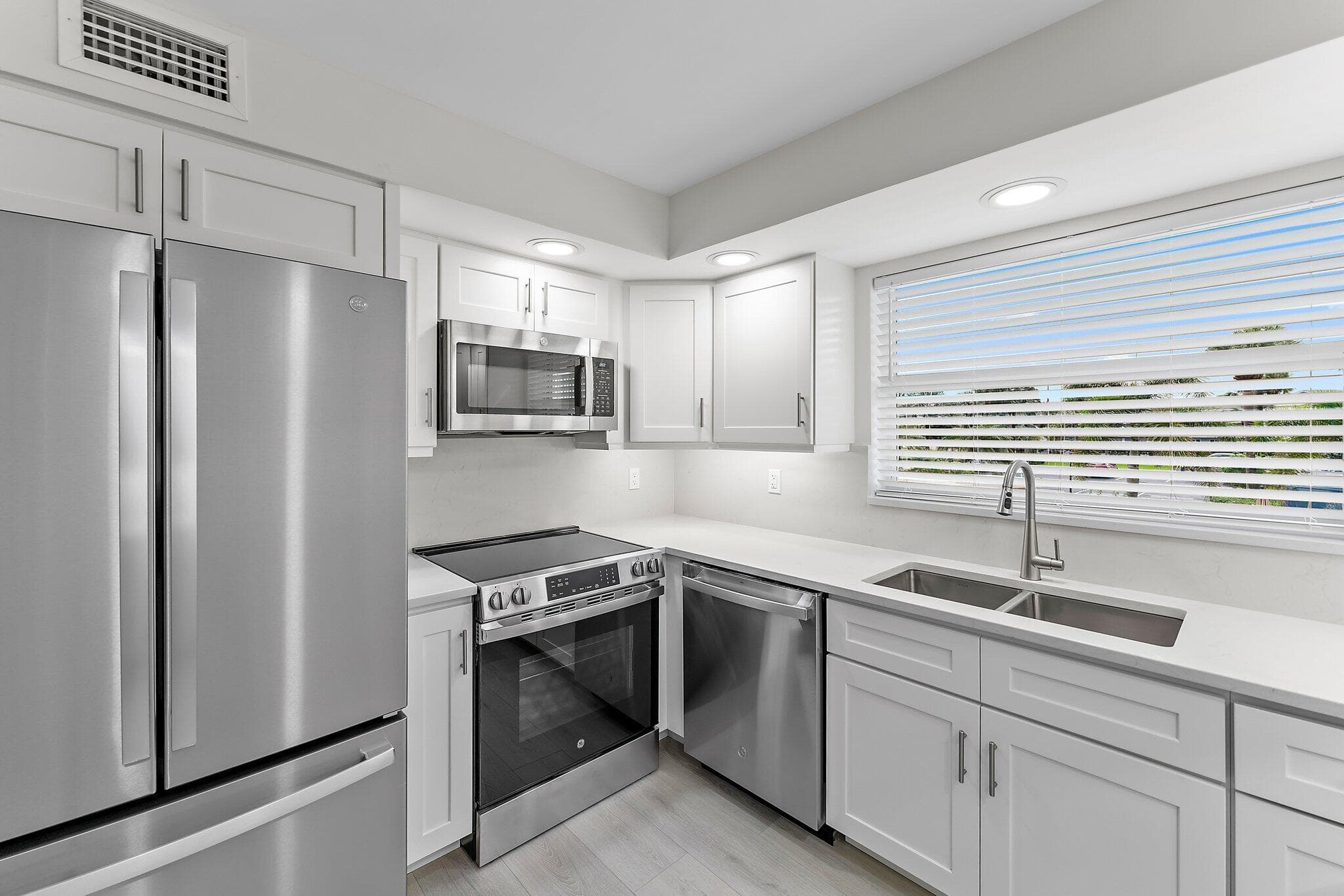 20 Celestial Way 215, Juno Beach, FL 33408 — photo 6 of 25