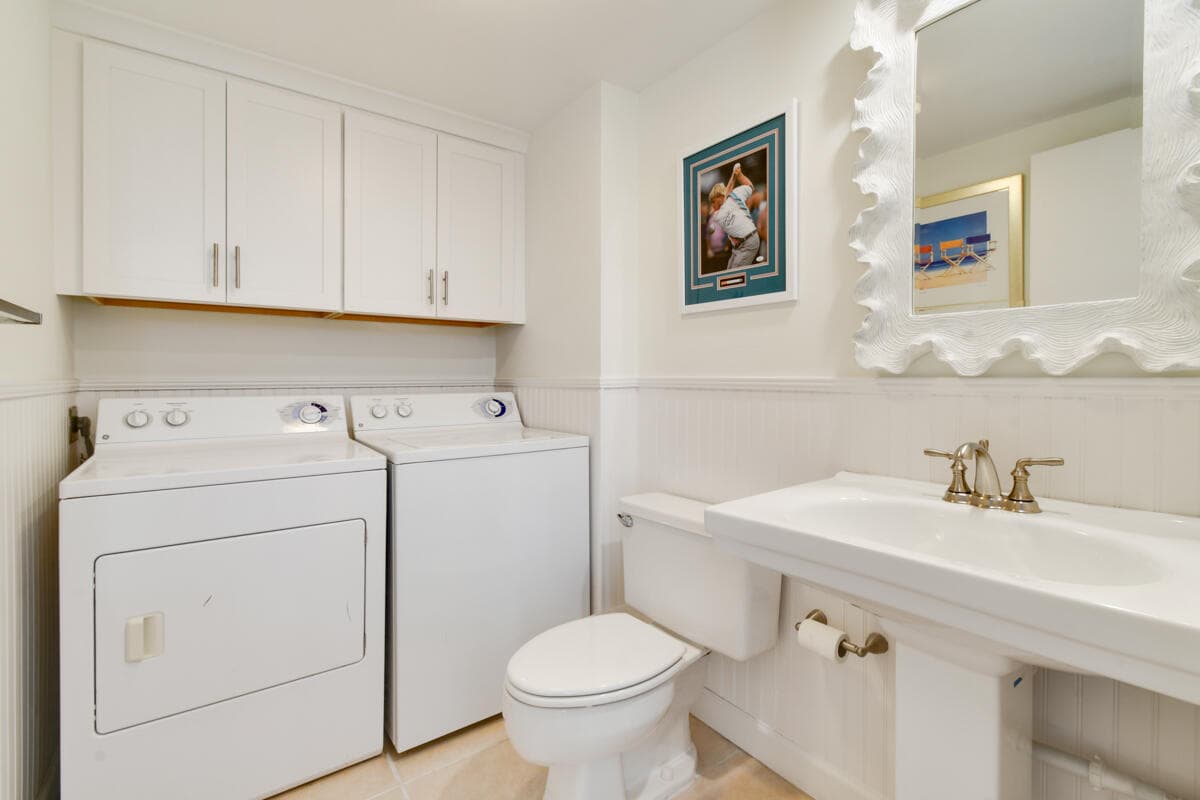630 6th Terrace, Palm Beach Gardens, FL 33418 — photo 15 of 56