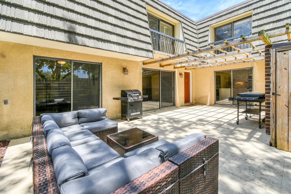 630 6th Terrace, Palm Beach Gardens, FL 33418 — photo 32 of 56