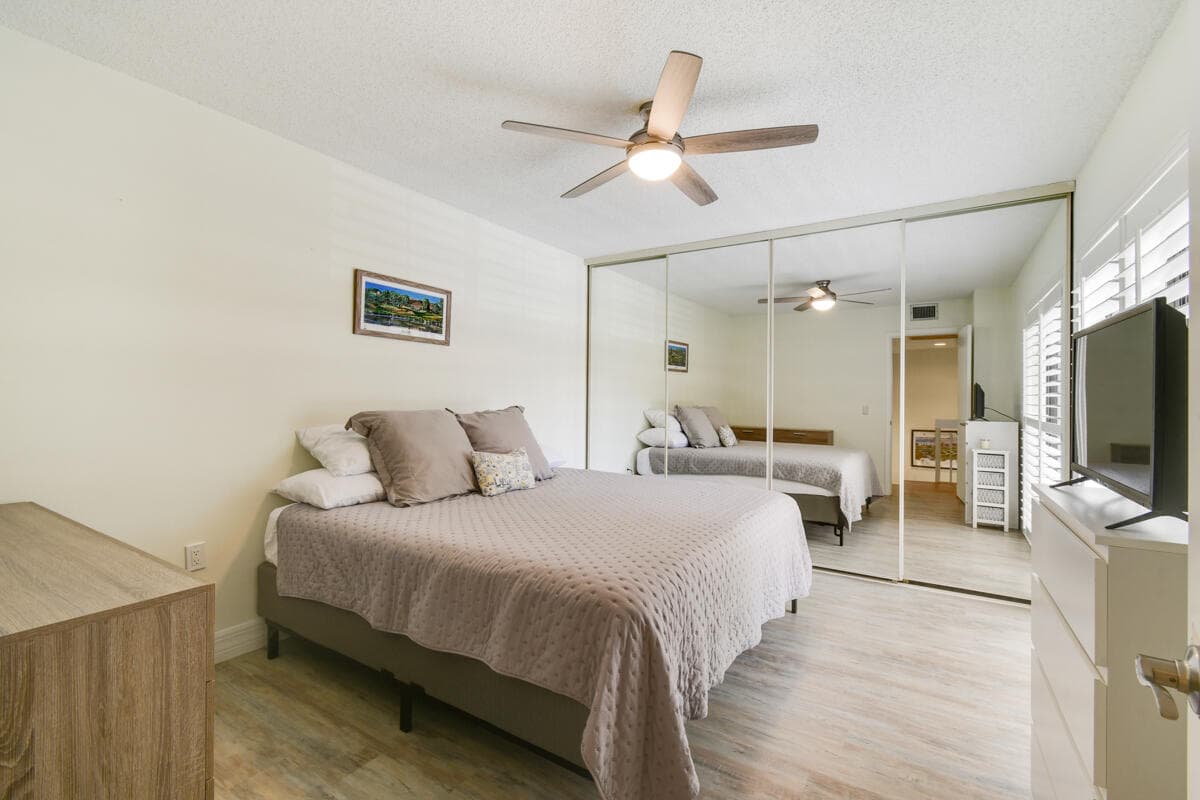 630 6th Terrace, Palm Beach Gardens, FL 33418 — photo 25 of 56