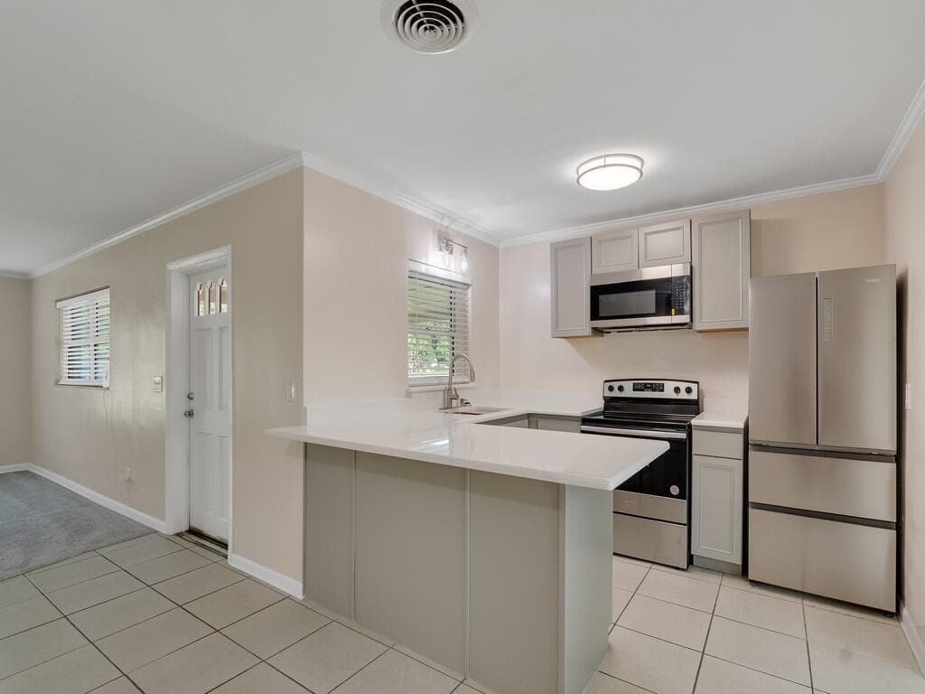 4606 30th Ave, Vero Beach, FL 32967 — photo 17 of 32