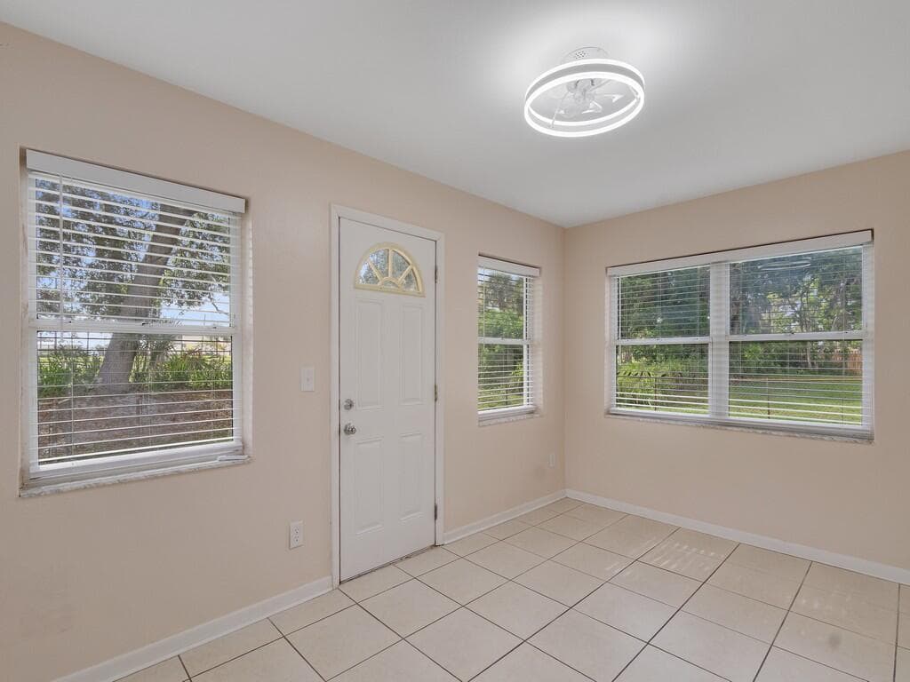 4606 30th Ave, Vero Beach, FL 32967 — photo 19 of 32