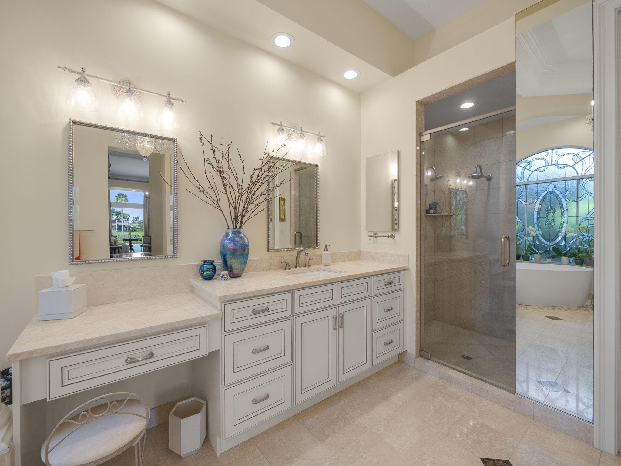 66 St James Drive, Palm Beach Gardens, FL 33418 — photo 11 of 44