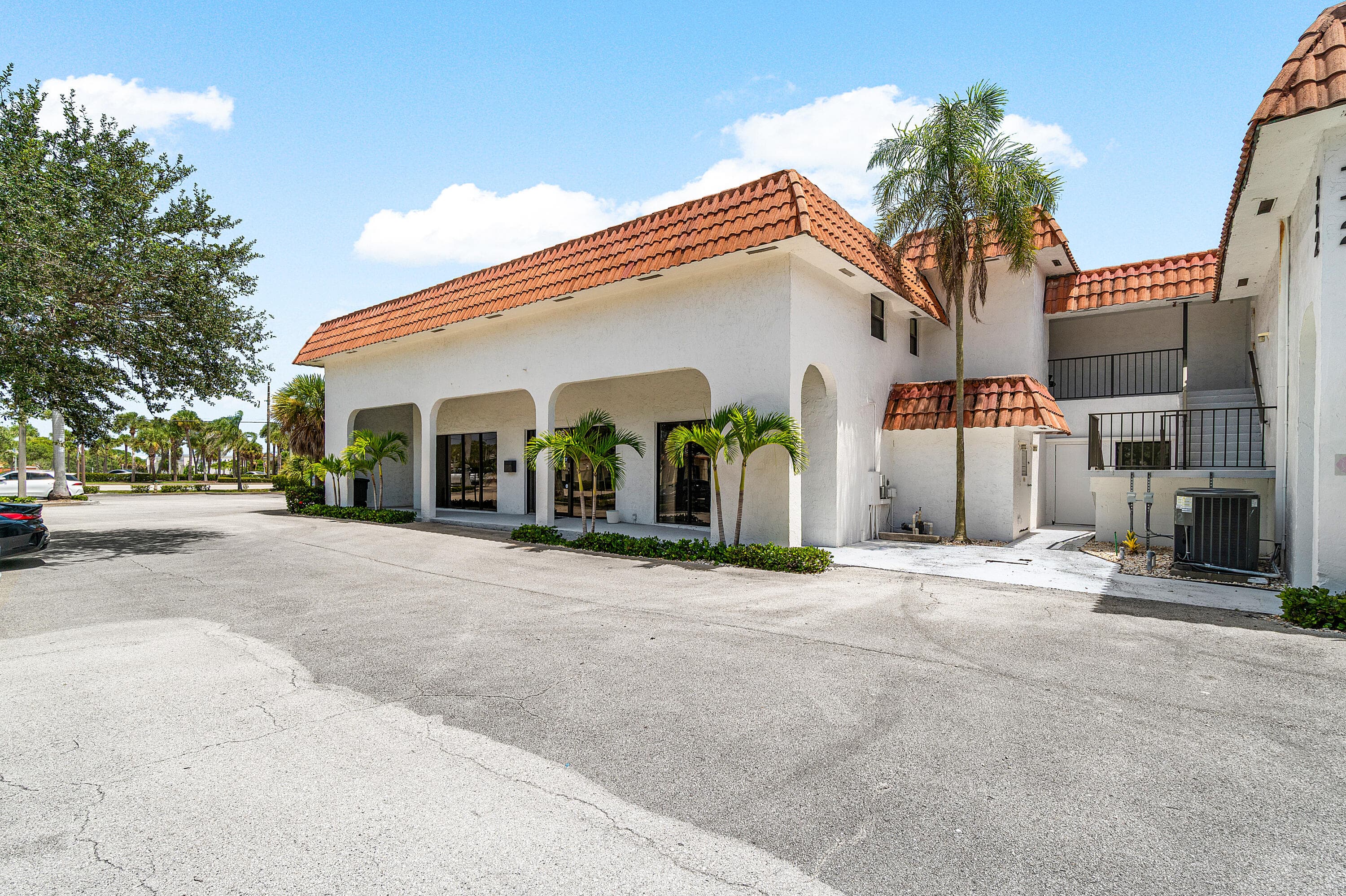 112 N Us Highway 1, Tequesta, FL 33469 — photo 3 of 54