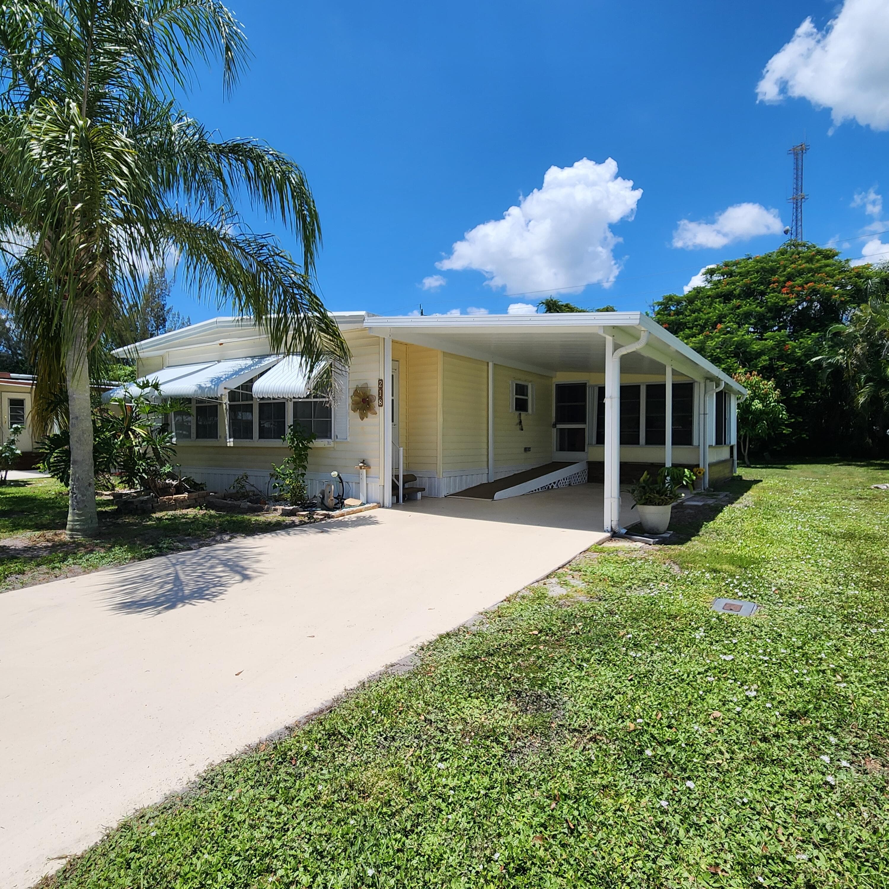 218 W Caribbean, Port St. Lucie, FL 34952 — photo 5 of 97