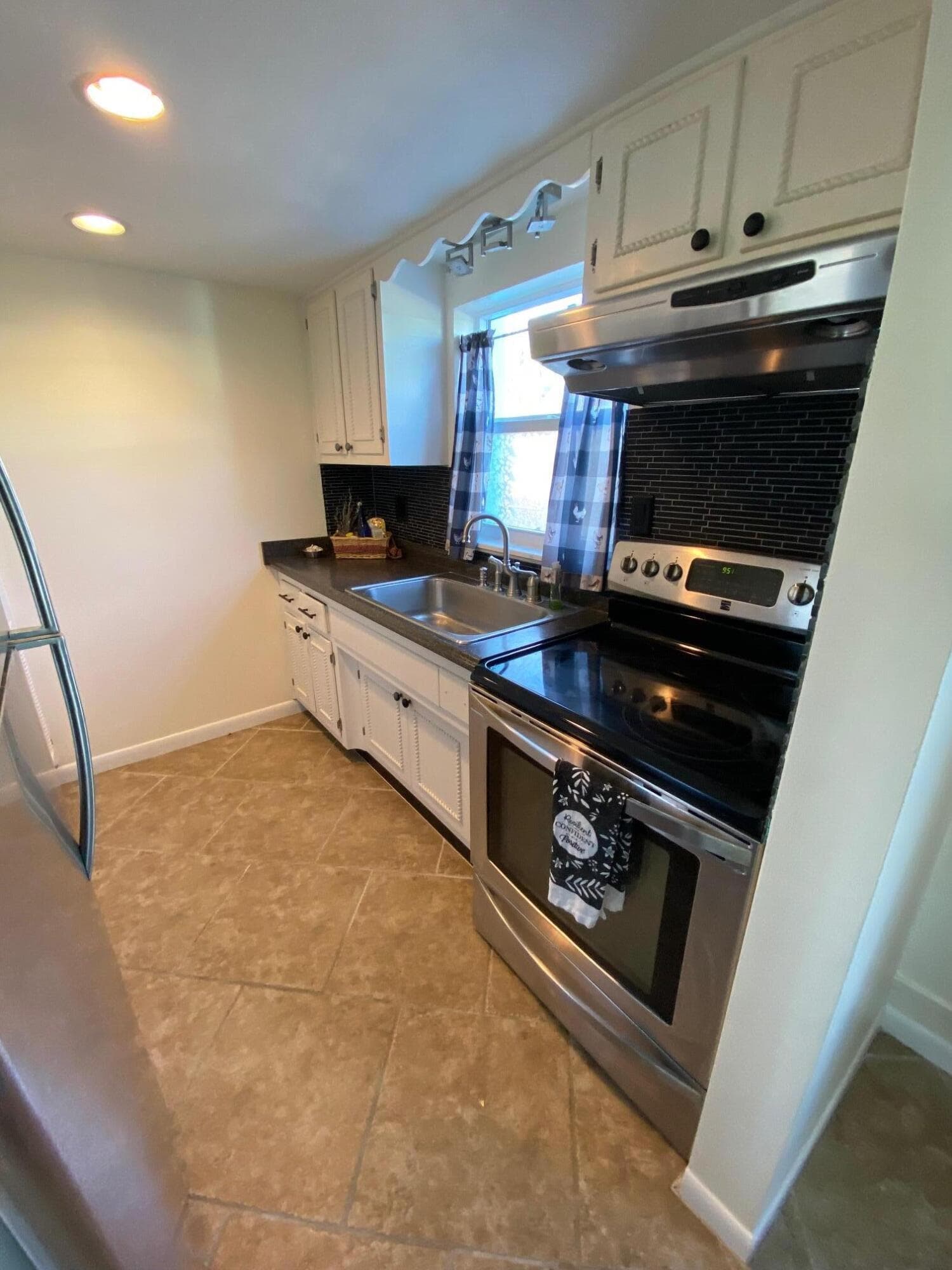219 Lakeview 102 Avenue 102, Lantana, FL 33462 — photo 10 of 29