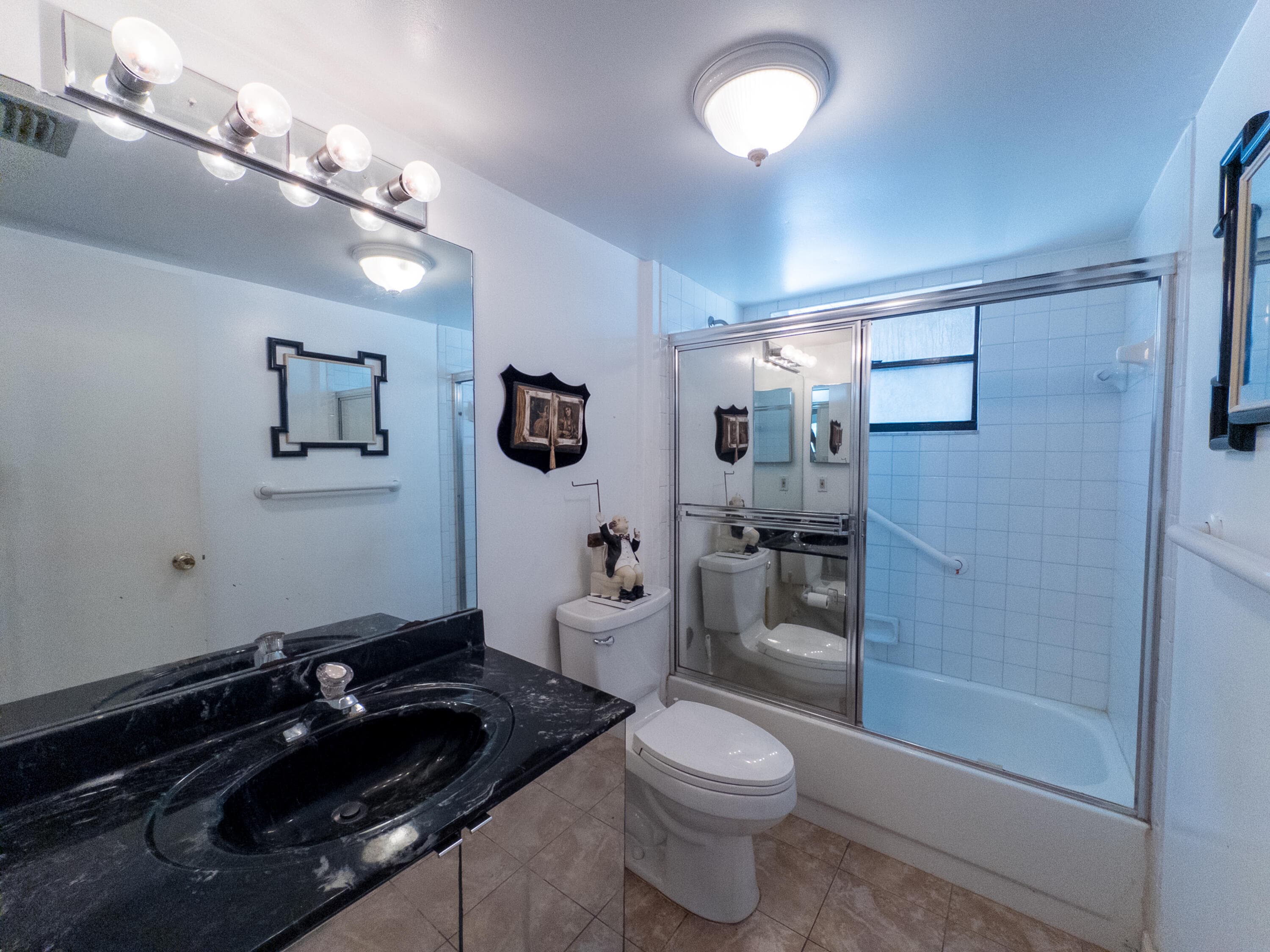 8030 Hampton Boulevard 106, North Lauderdale, FL 33068 — photo 7 of 14