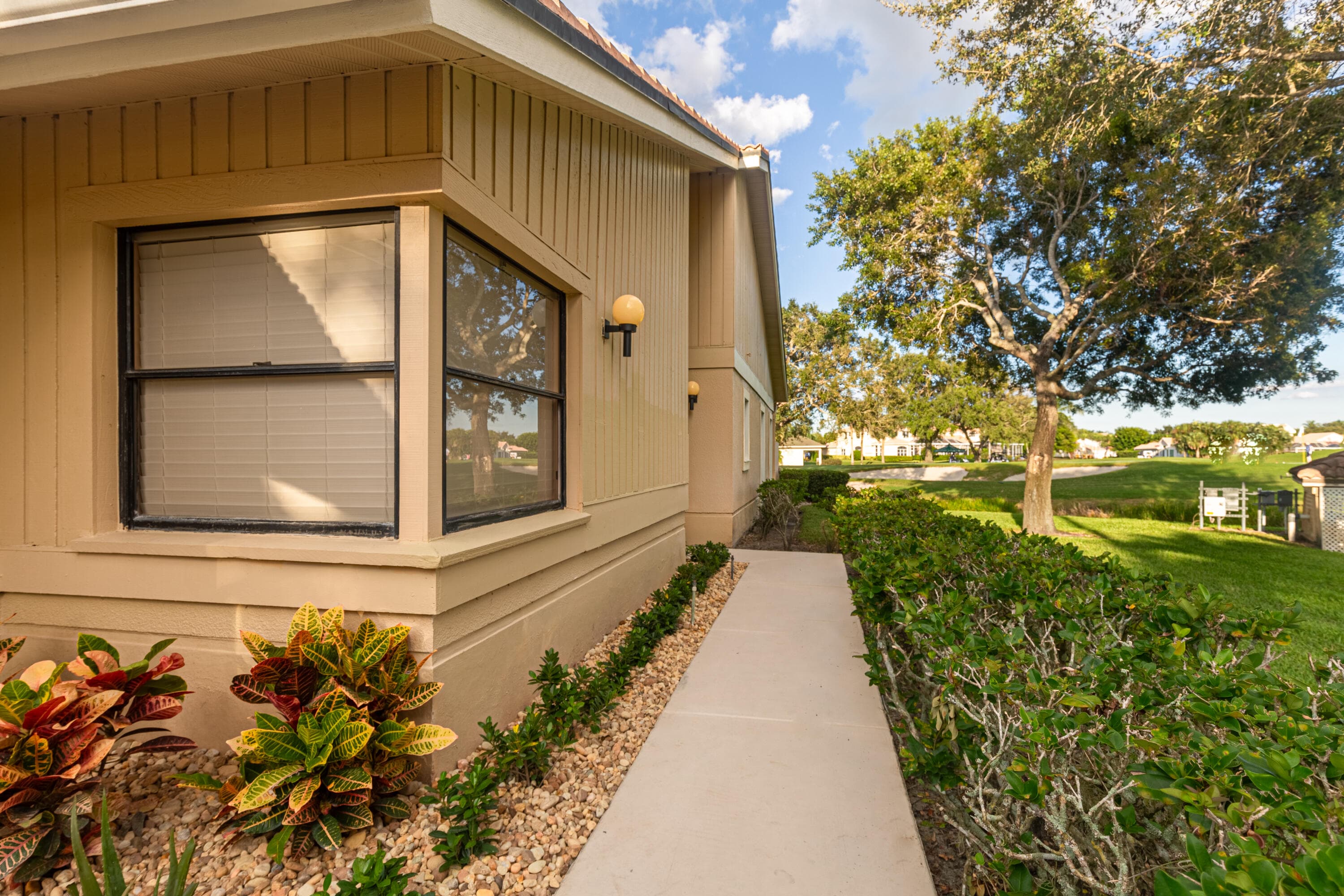 533 Prestwick Circle, Palm Beach Gardens, FL 33418 — photo 27 of 41