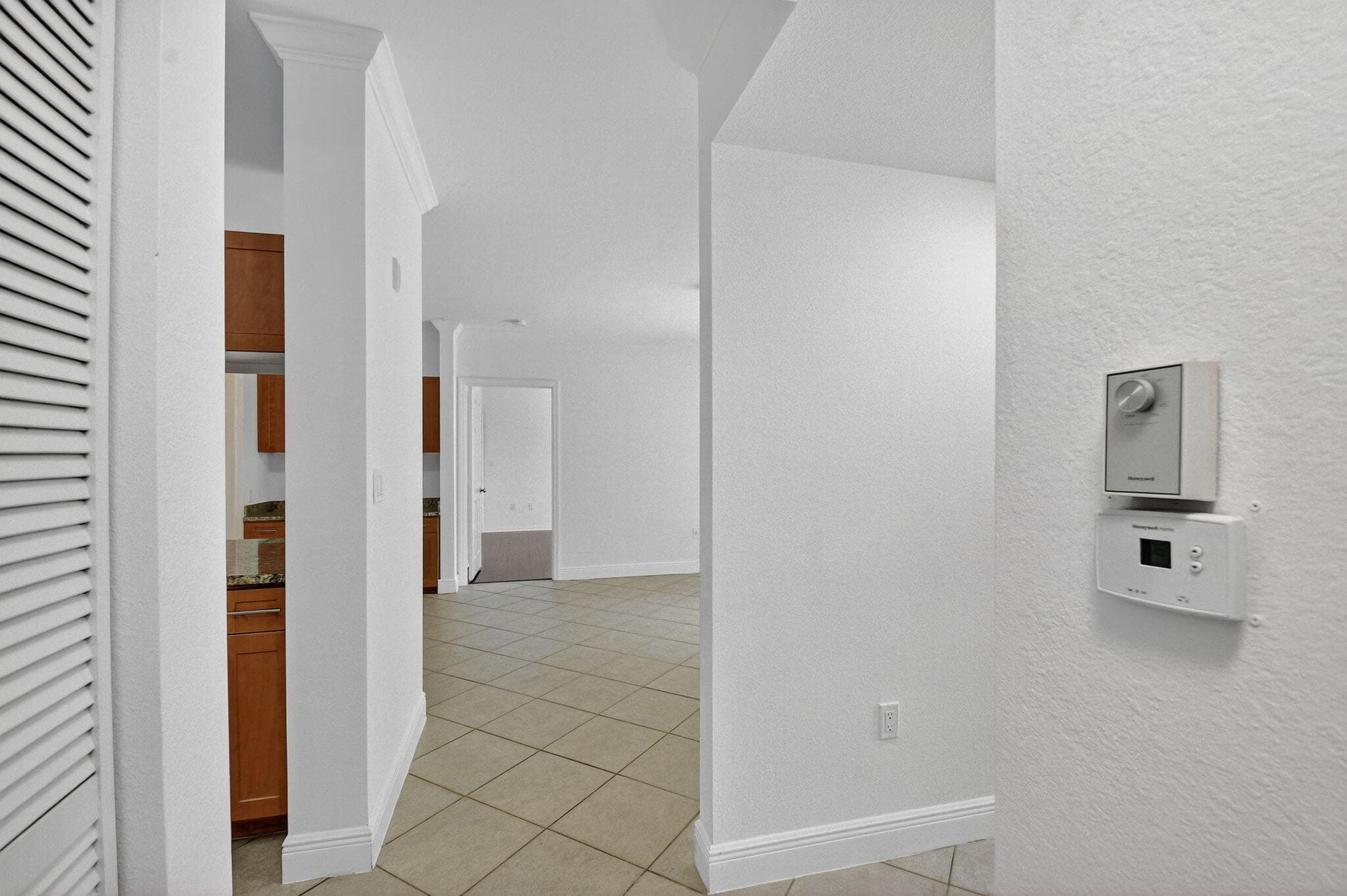 6511 Emerald Dunes Drive 304, West Palm Beach, FL 33411 — photo 8 of 75