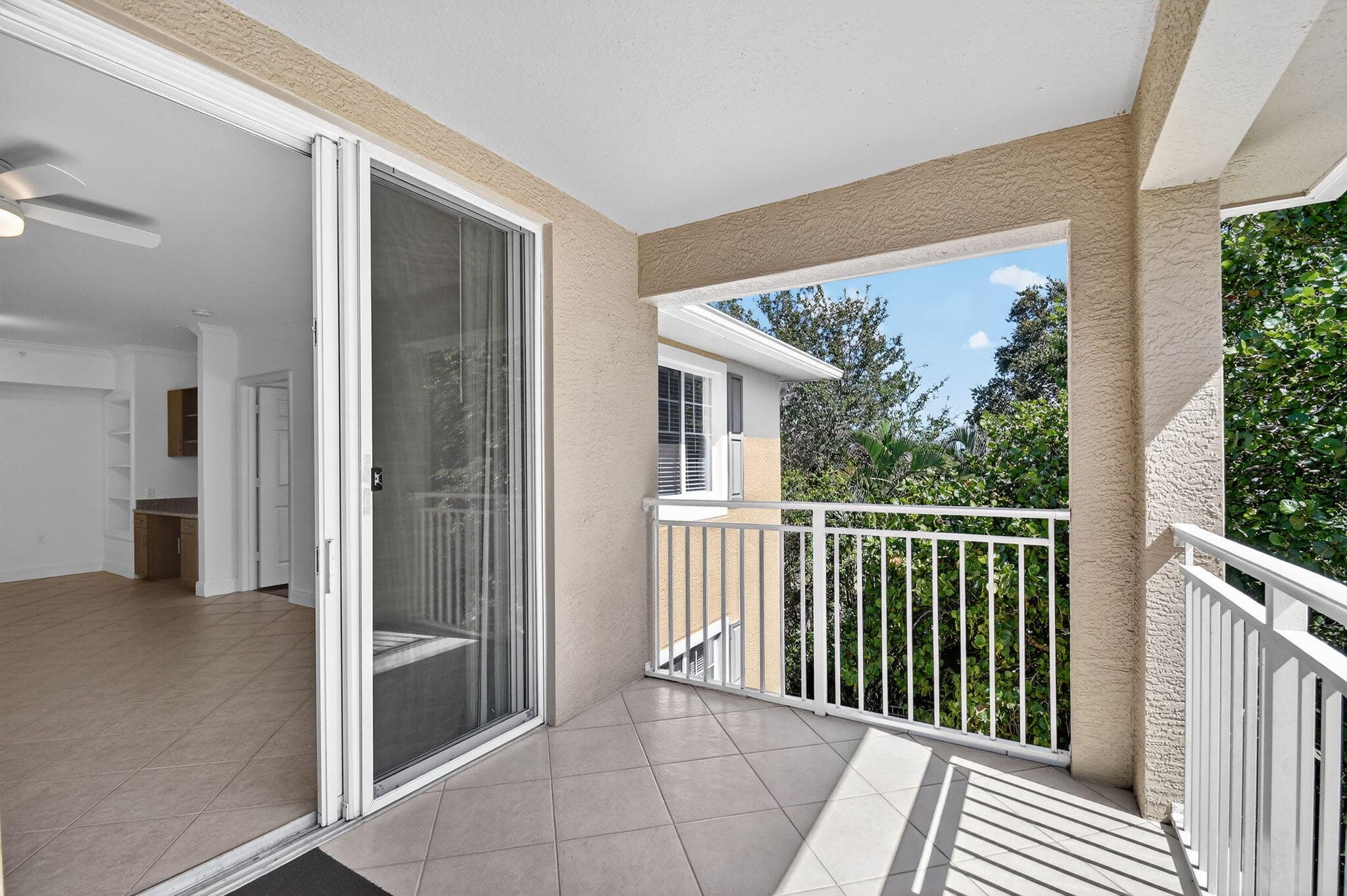 6511 Emerald Dunes Drive 304, West Palm Beach, FL 33411 — photo 23 of 75