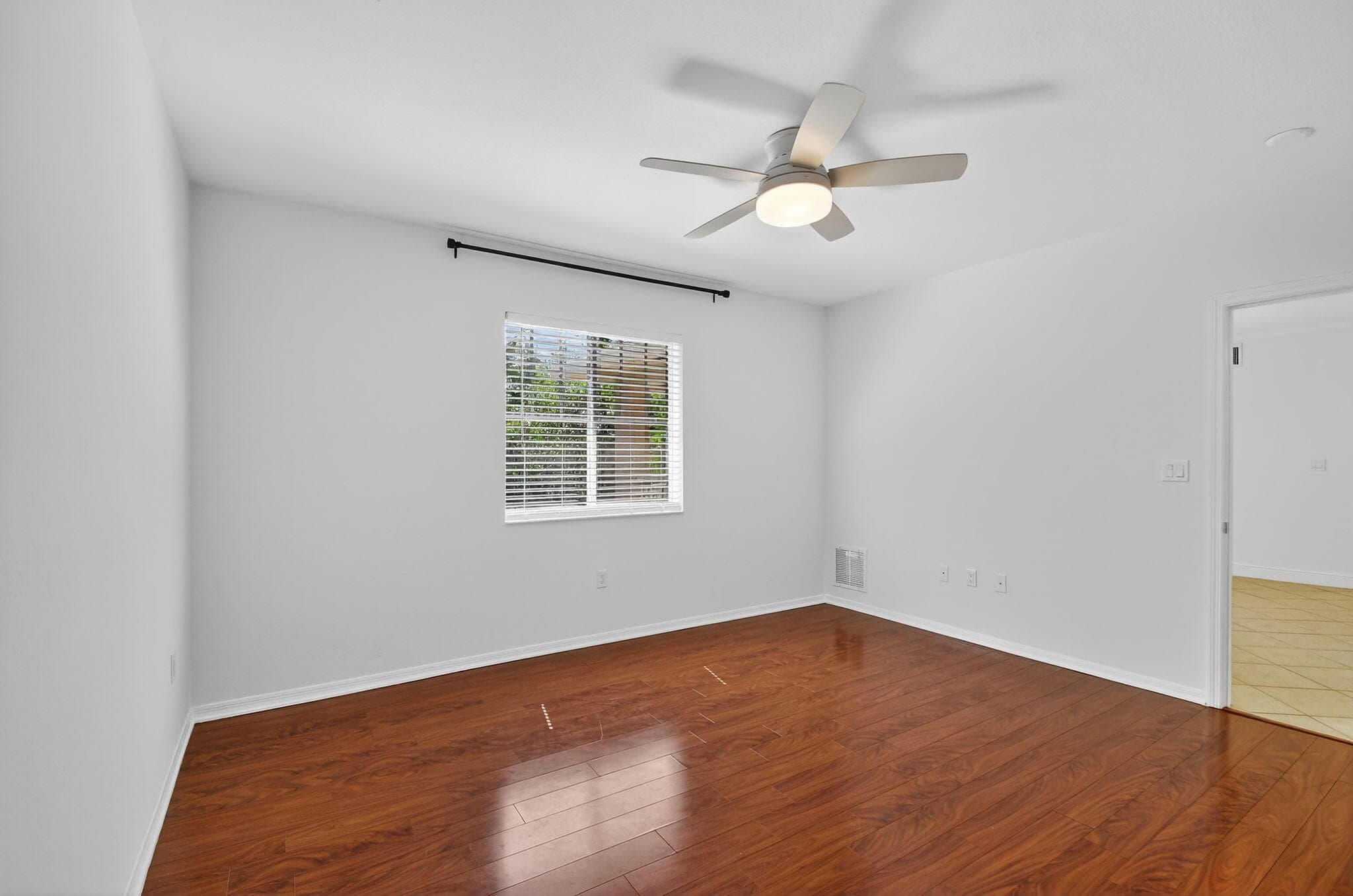 6511 Emerald Dunes Drive 304, West Palm Beach, FL 33411 — photo 31 of 75