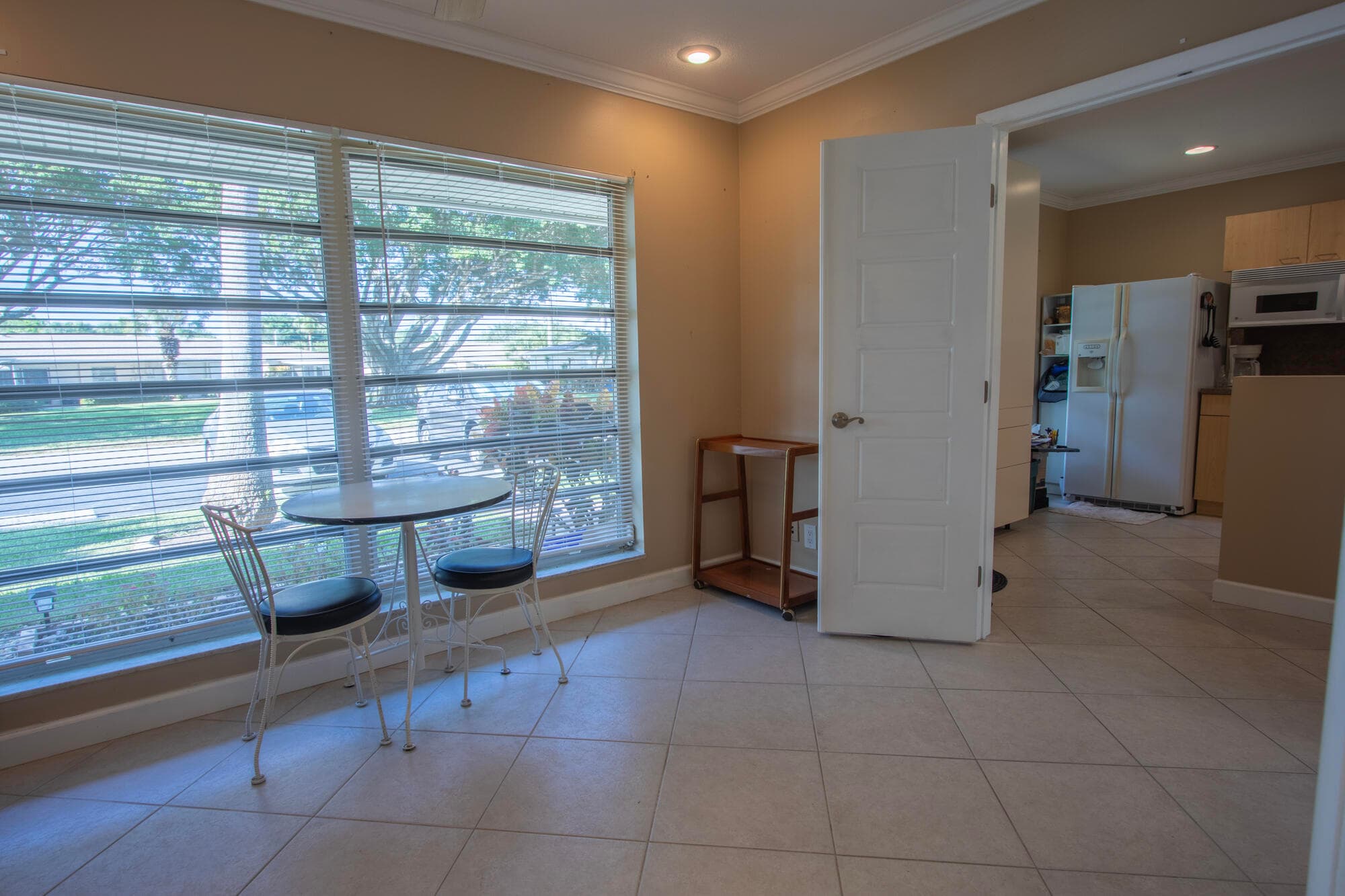 8666 Bella Vista Drive 111, Boca Raton, FL 33433 — photo 4 of 25