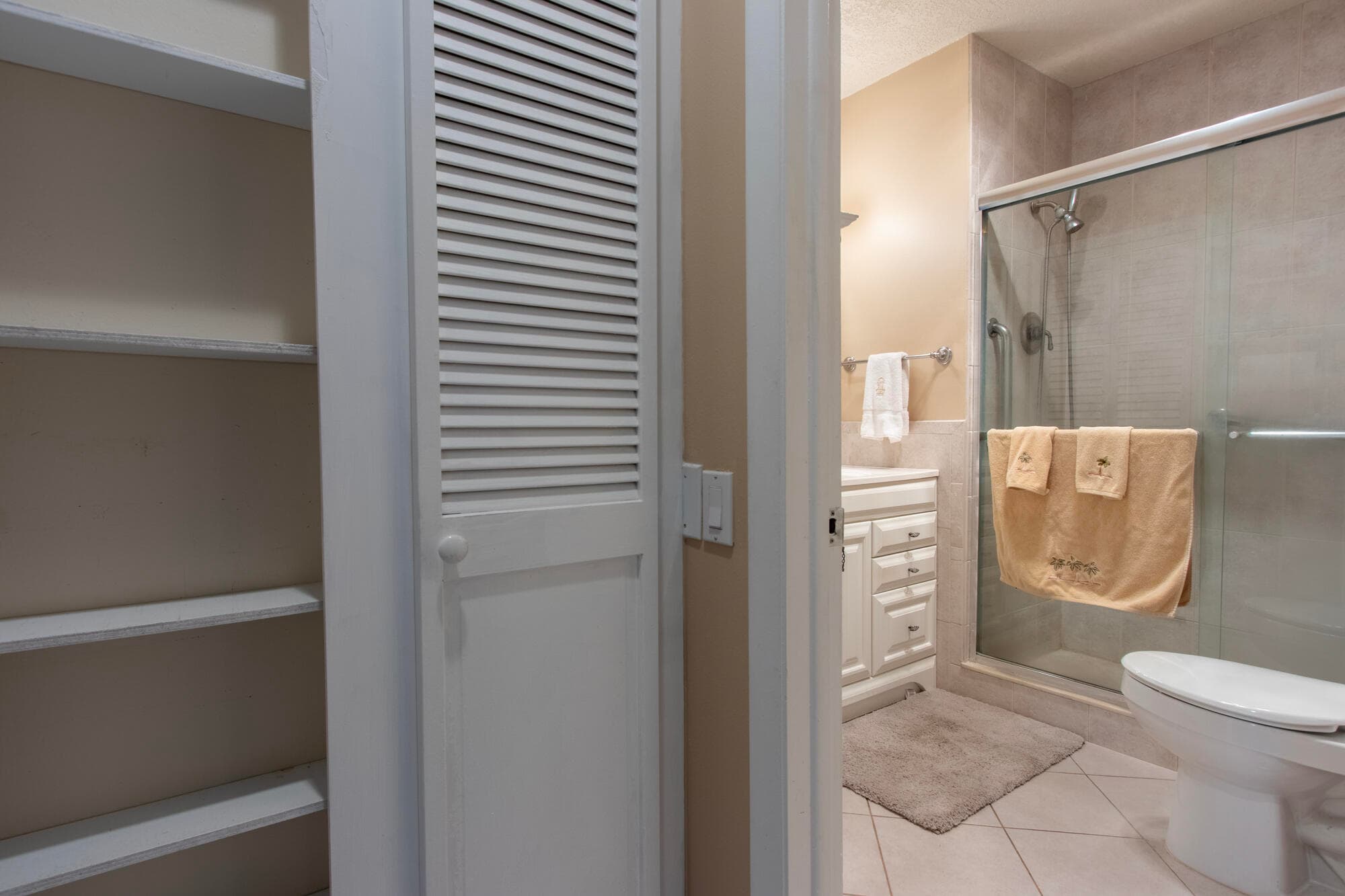 8666 Bella Vista Drive 111, Boca Raton, FL 33433 — photo 12 of 25