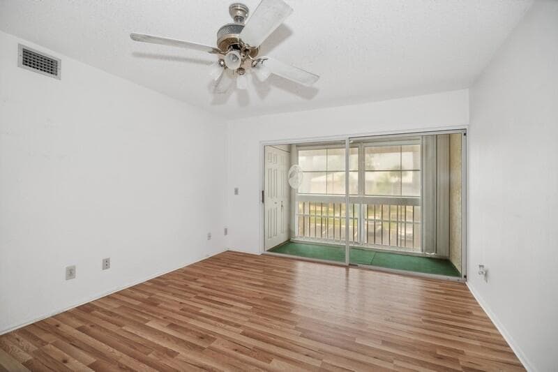 993 Sonesta Avenue NE 205, Palm Bay, FL 32905 — photo 5 of 16