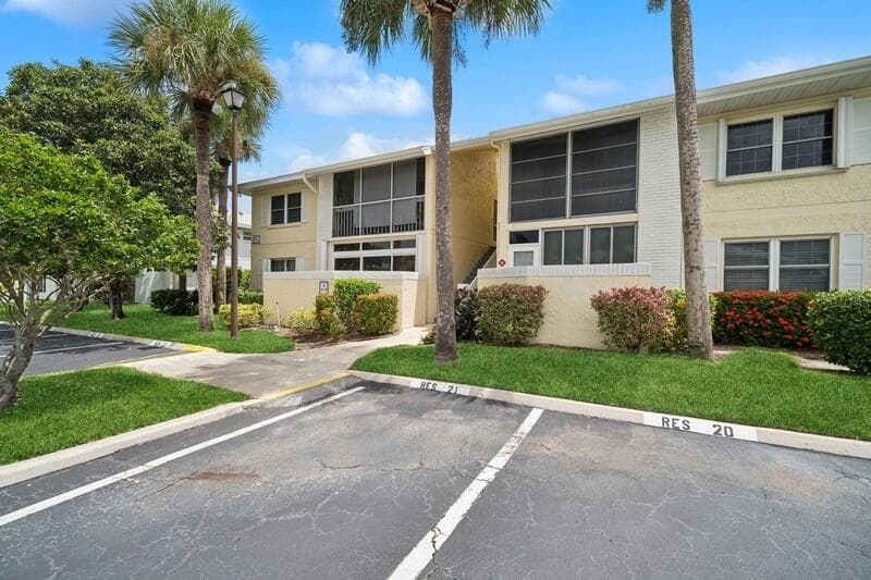 993 Sonesta Avenue NE 205, Palm Bay, FL 32905 — photo 1 of 16