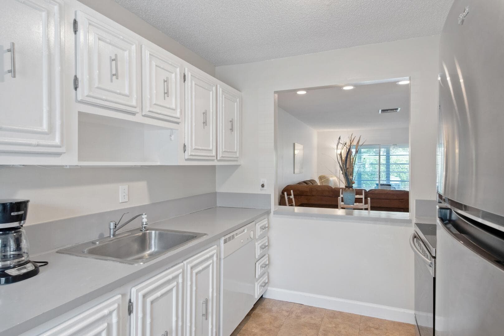 13670 Via Flora B, Delray Beach, FL 33484 — photo 6 of 37