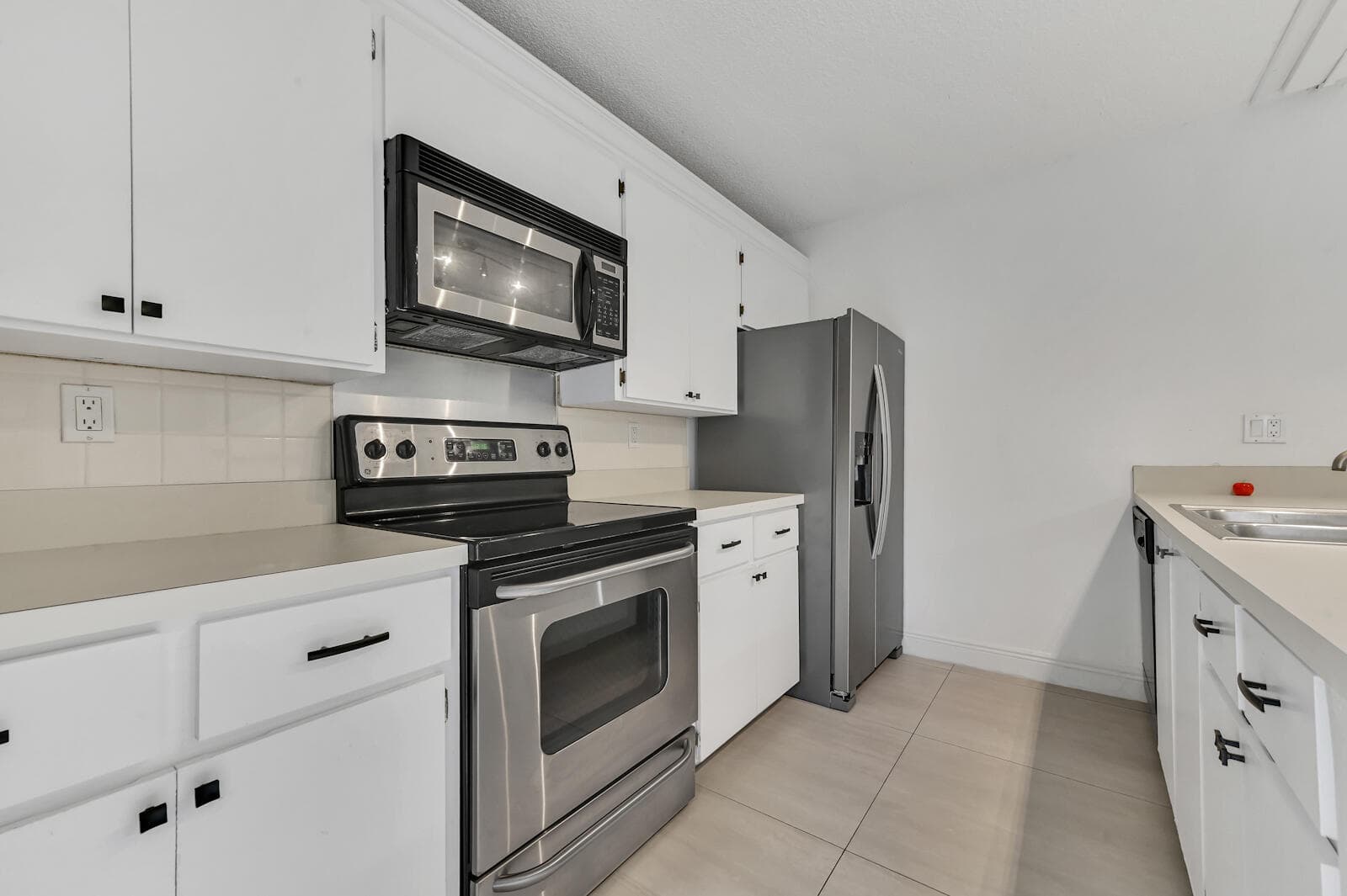 7315 73rd Way, West Palm Beach, FL 33407 — photo 10 of 19