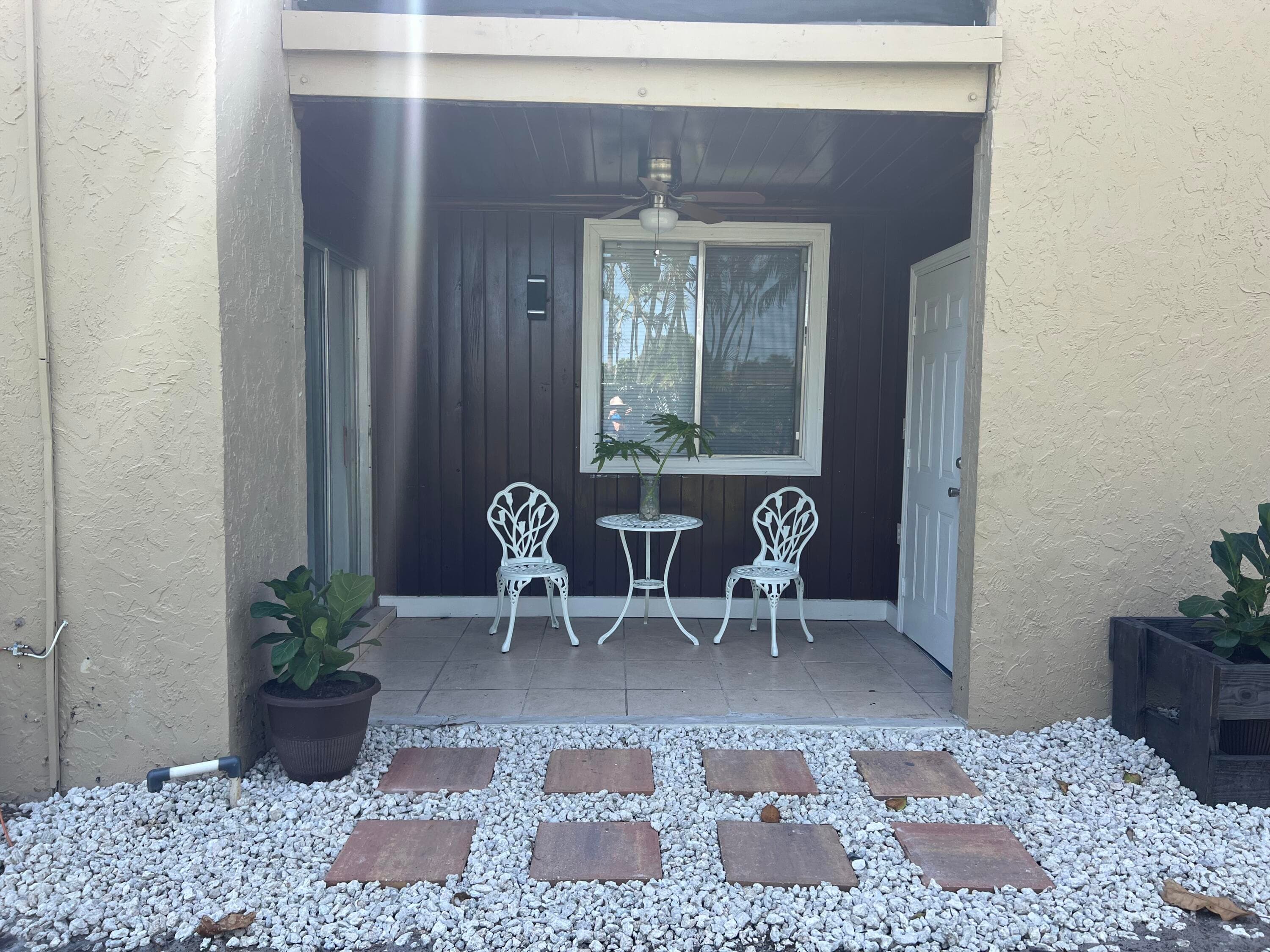 6034 Fores Hill Blvd 101, West Palm Beach, FL 33415 — photo 9 of 11