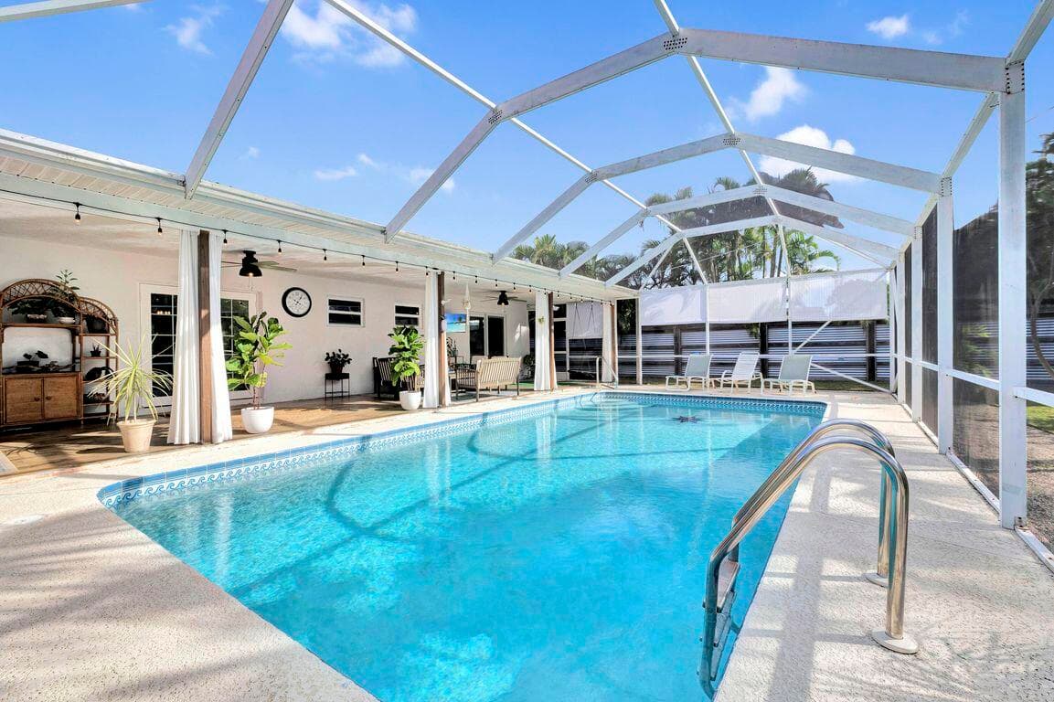 1104 NW 12th Terrace, Stuart, FL 34994 — photo 2 of 32