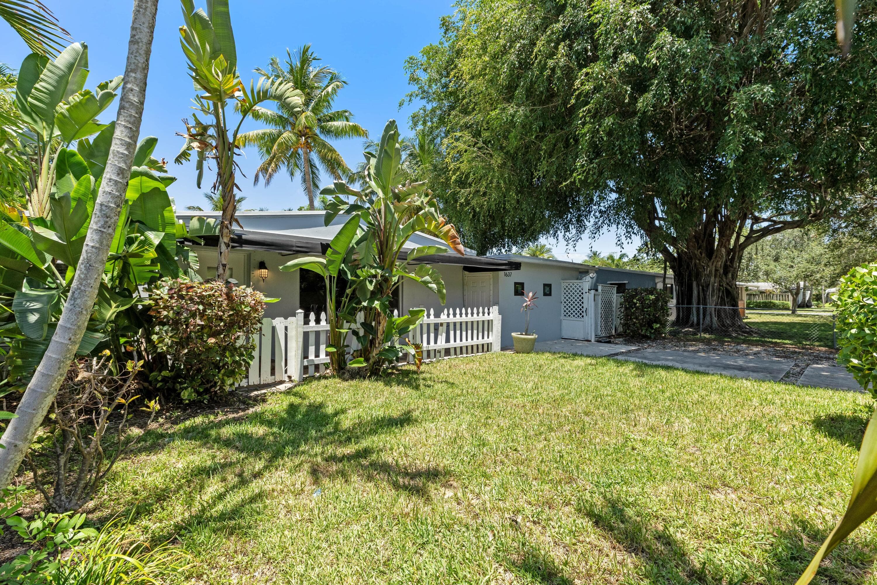 1637 N Victoria Park Road, Fort Lauderdale, FL 33305 — photo 19 of 35