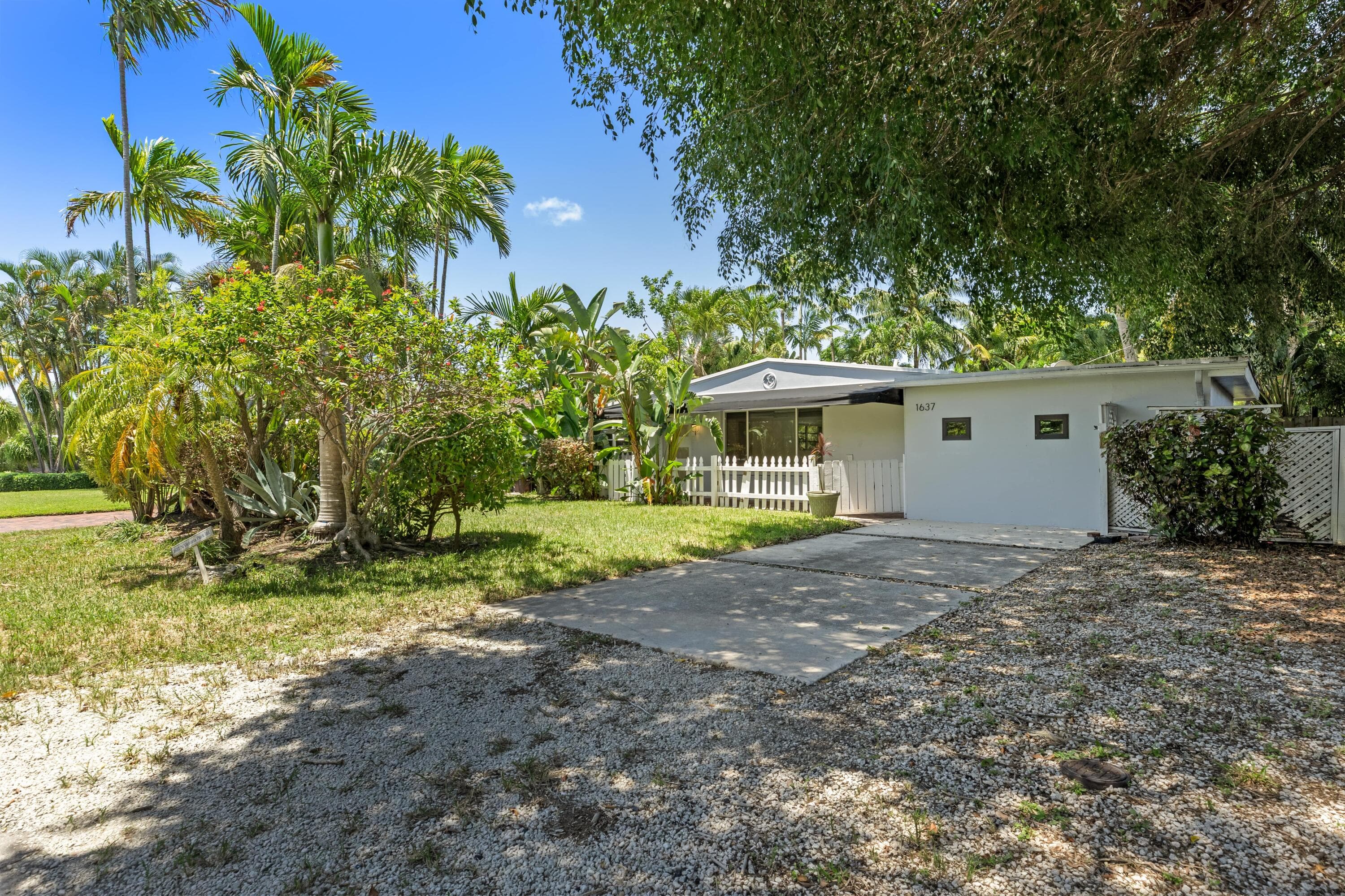 1637 N Victoria Park Road, Fort Lauderdale, FL 33305 — photo 20 of 35
