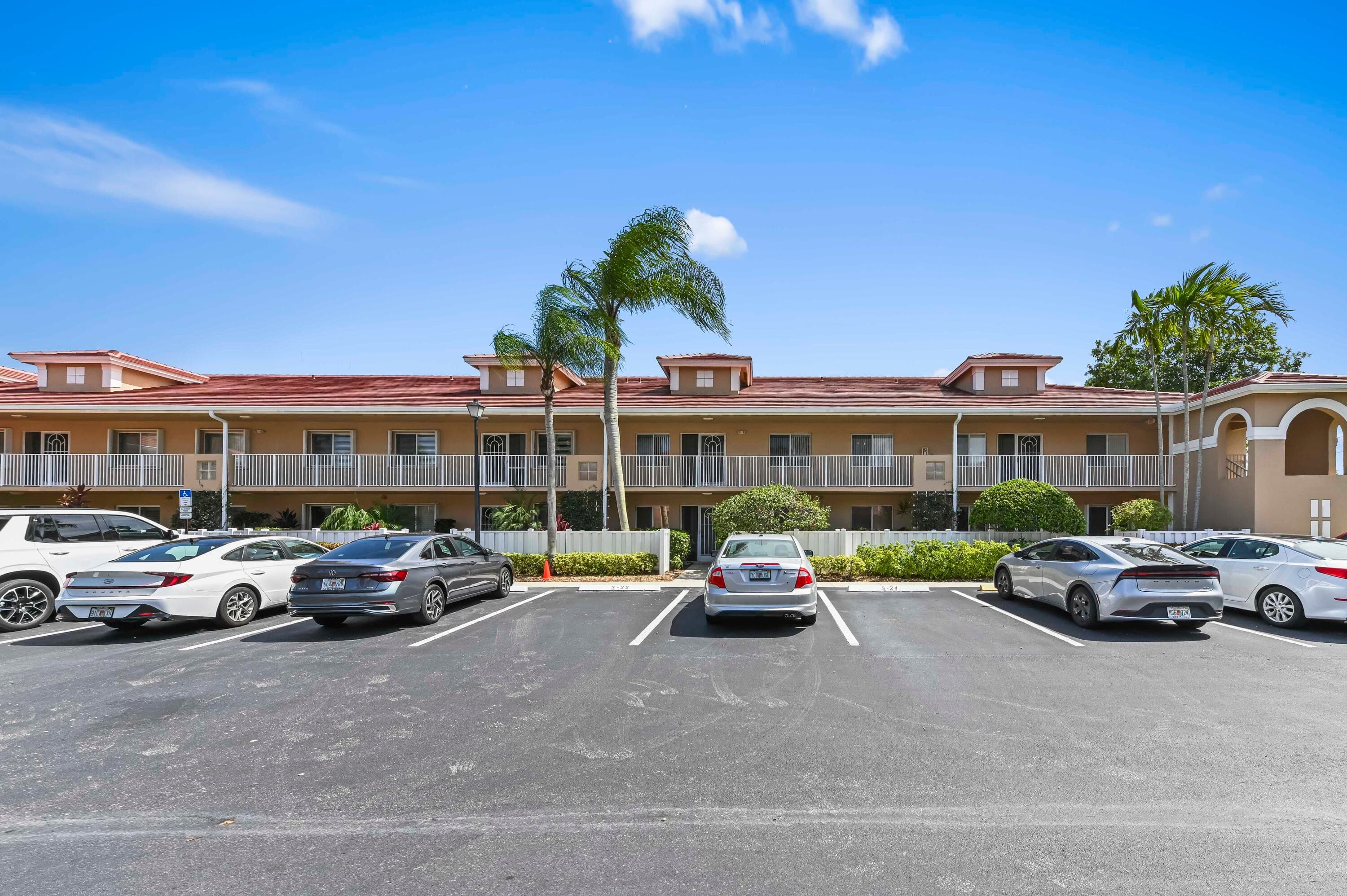 5952 Regal Glen Drive 207, Boynton Beach, FL 33437 — photo 1 of 48