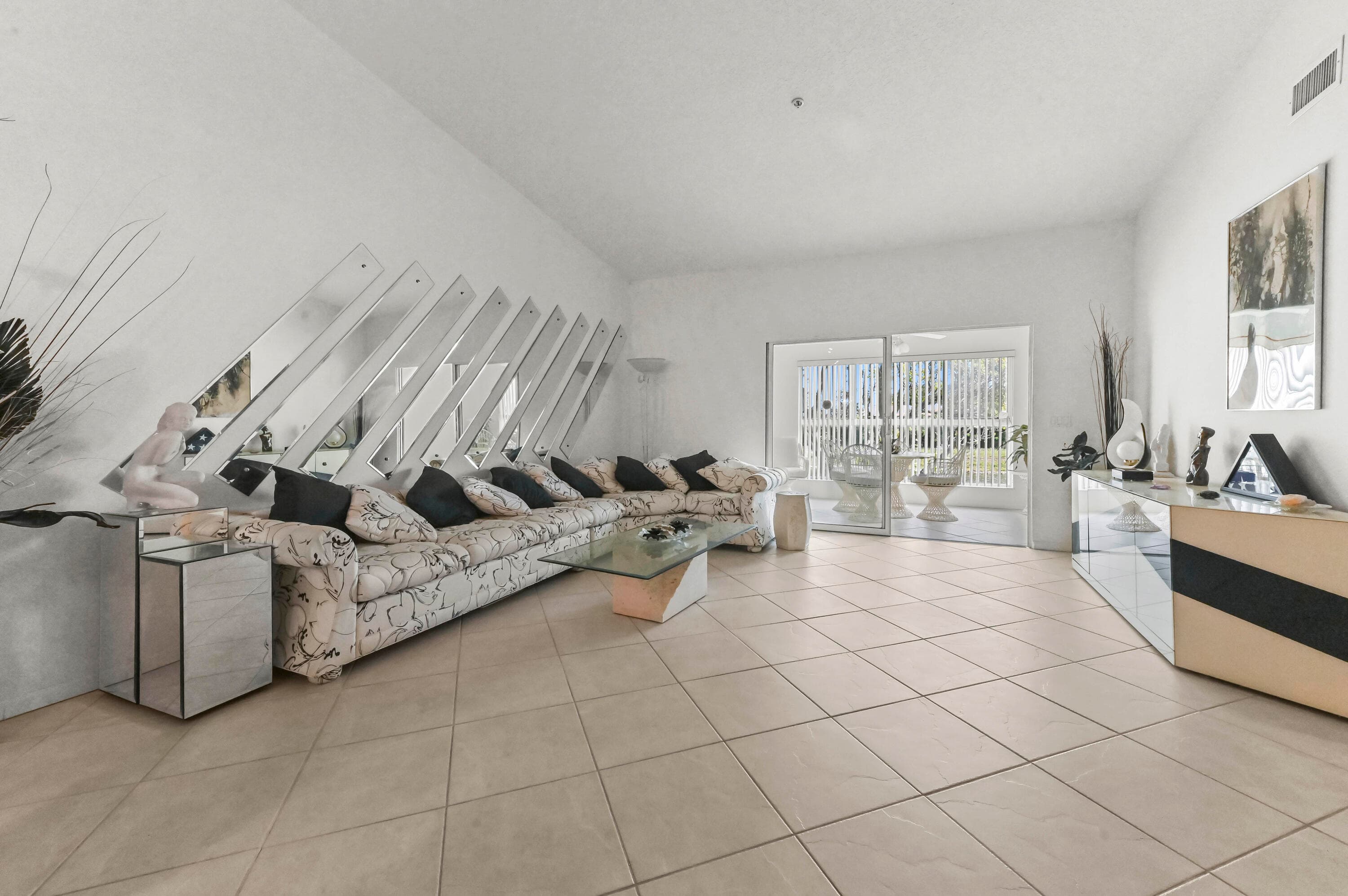 5952 Regal Glen Drive 207, Boynton Beach, FL 33437 — photo 11 of 48