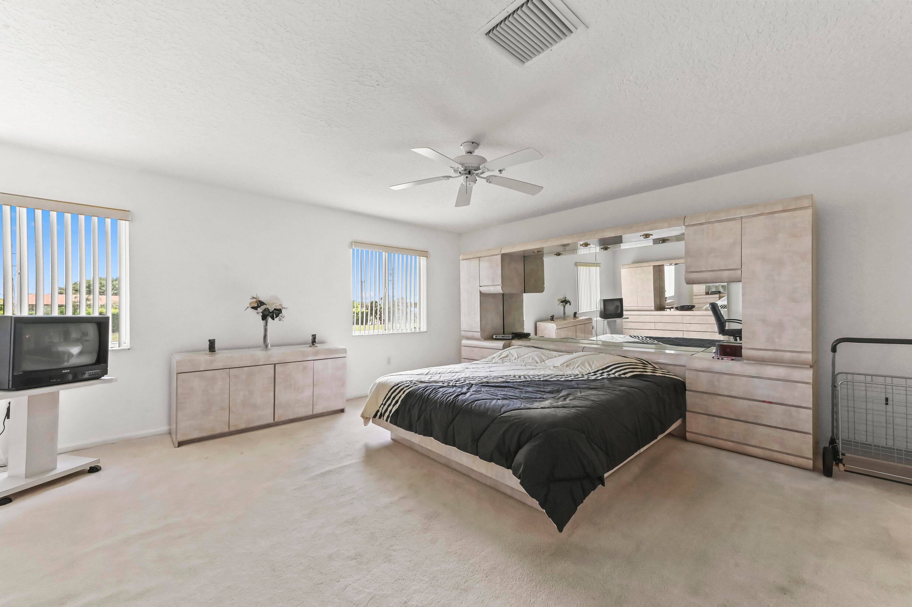 5952 Regal Glen Drive 207, Boynton Beach, FL 33437 — photo 16 of 48