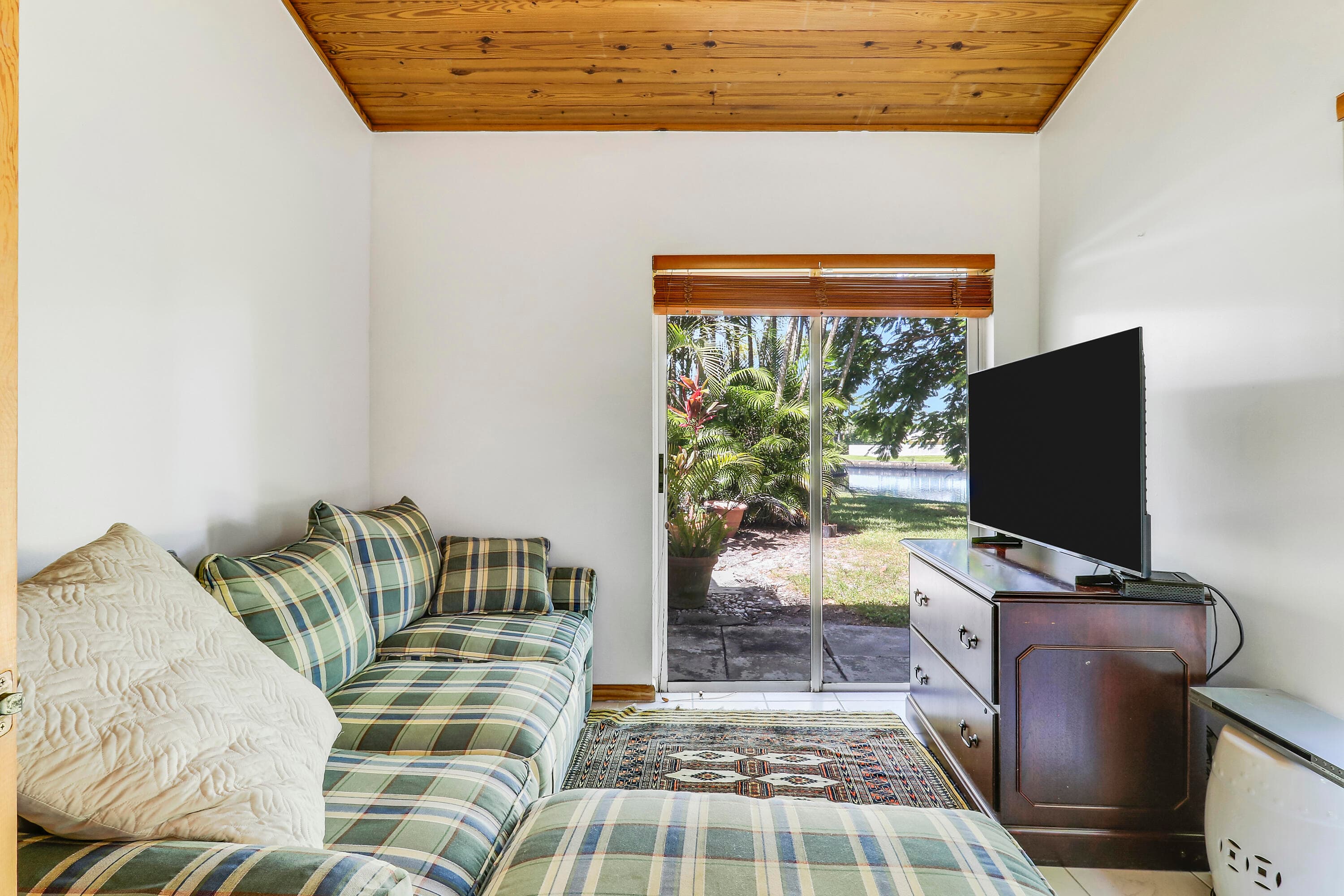 1329 Chippewa Street, Jupiter, FL 33458 — photo 11 of 36