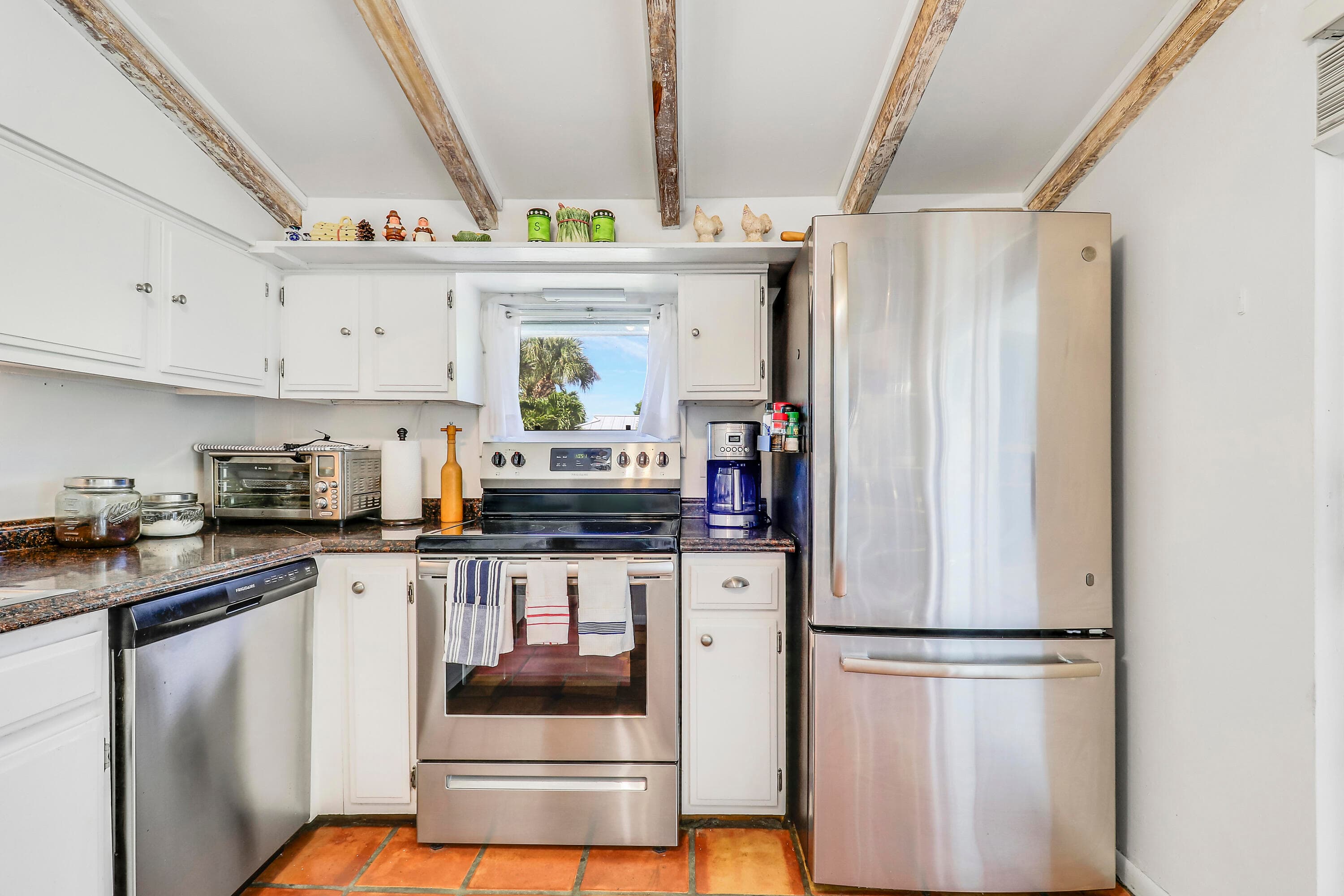 1329 Chippewa Street, Jupiter, FL 33458 — photo 15 of 36