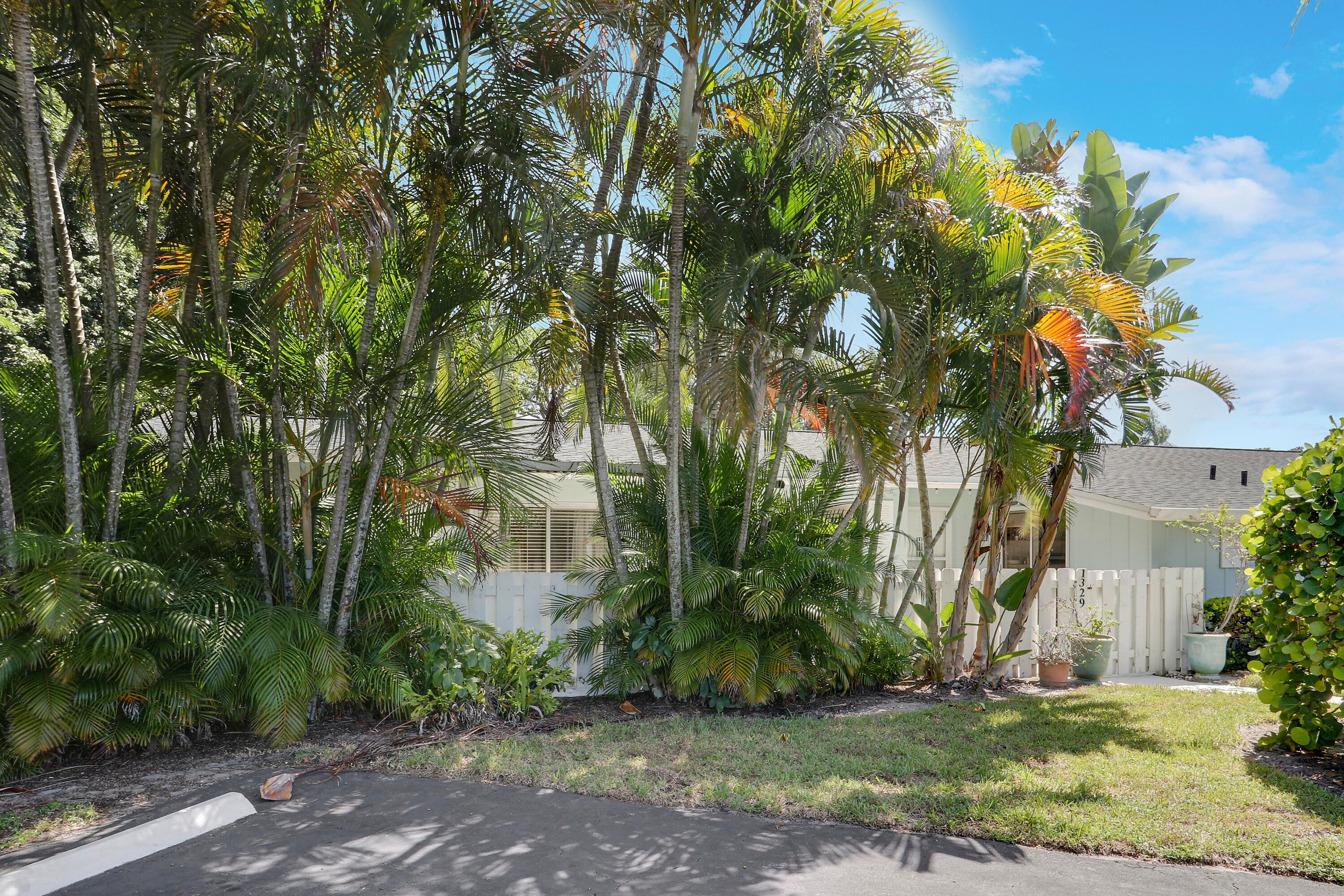 1329 Chippewa Street, Jupiter, FL 33458 — photo 33 of 36