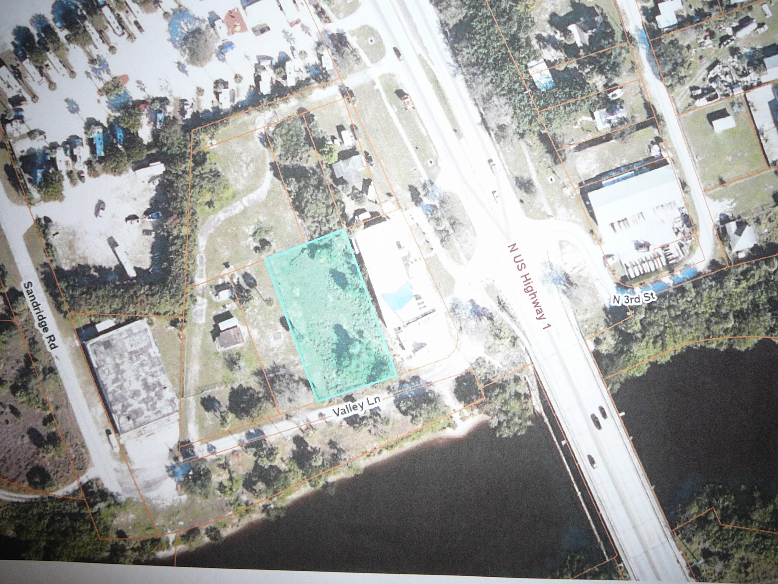 904 Valley Lane, Fort Pierce, FL 34946 — photo 1 of 3