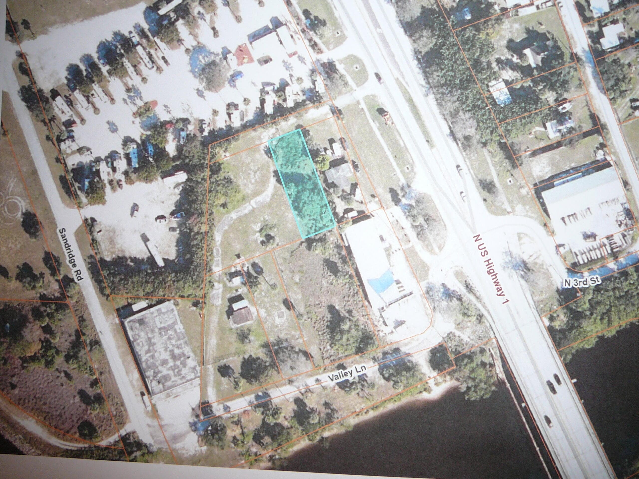 904 Valley Lane, Fort Pierce, FL 34946 — photo 2 of 3