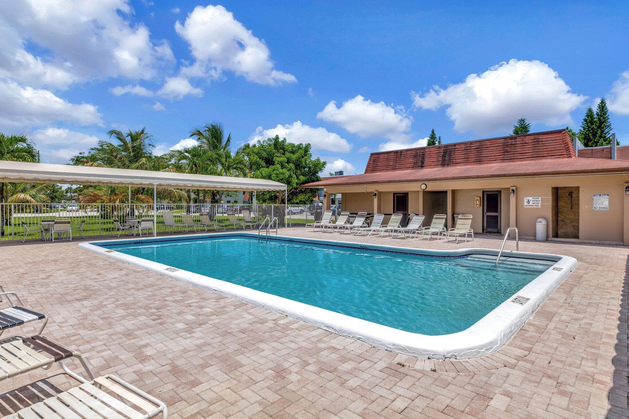 3090 NW 46th Avenue 105c, Lauderdale Lakes, FL 33313 — photo 38 of 42