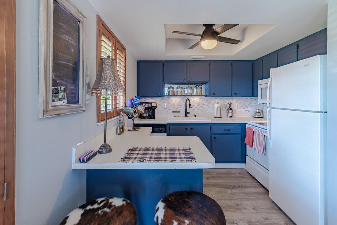 2929 SE Ocean Boulevard 117-10, Stuart, FL 34996 — photo 7 of 32