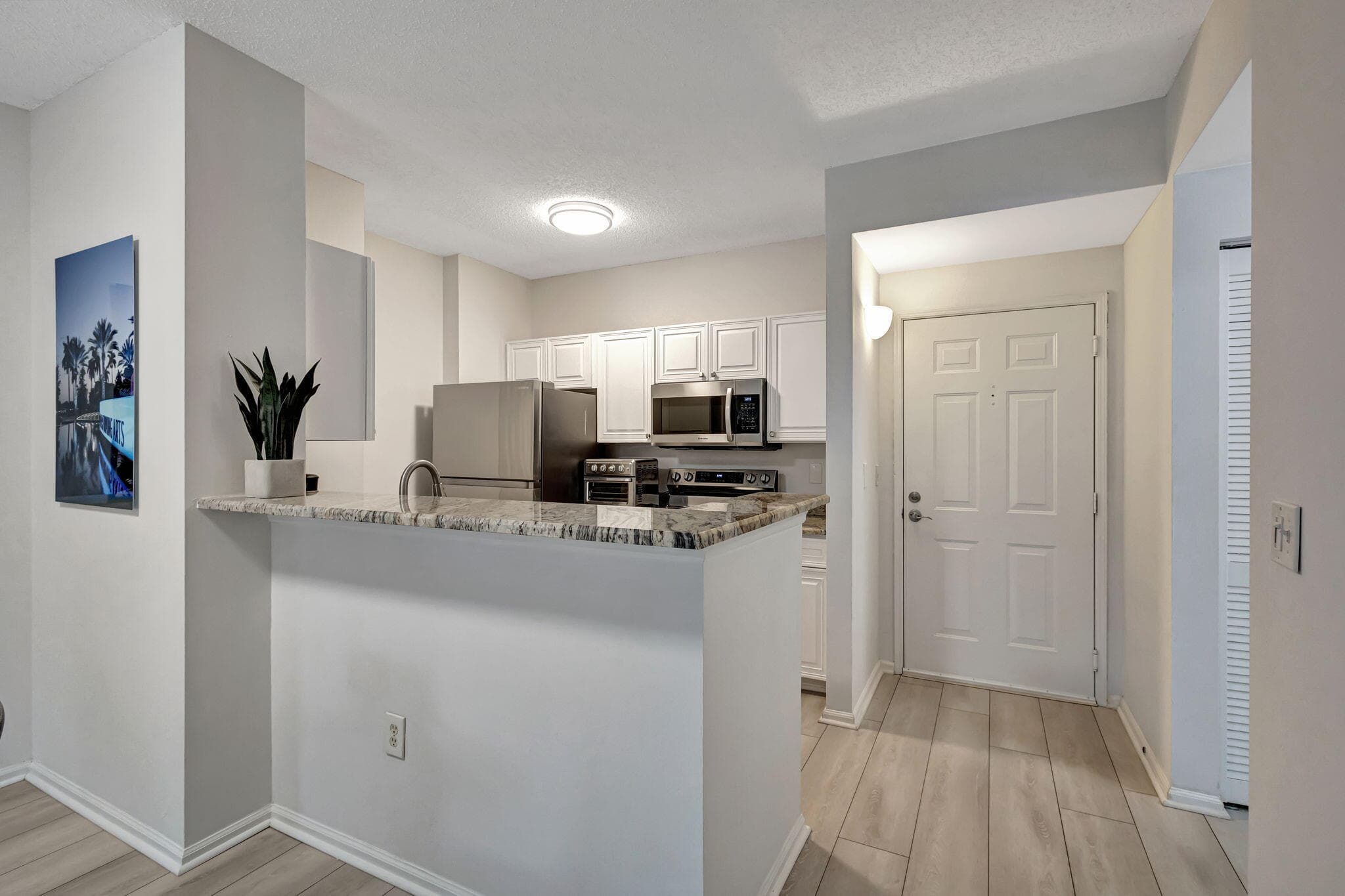 630 S Sapodilla Avenue 223, West Palm Beach, FL 33401 — photo 10 of 43