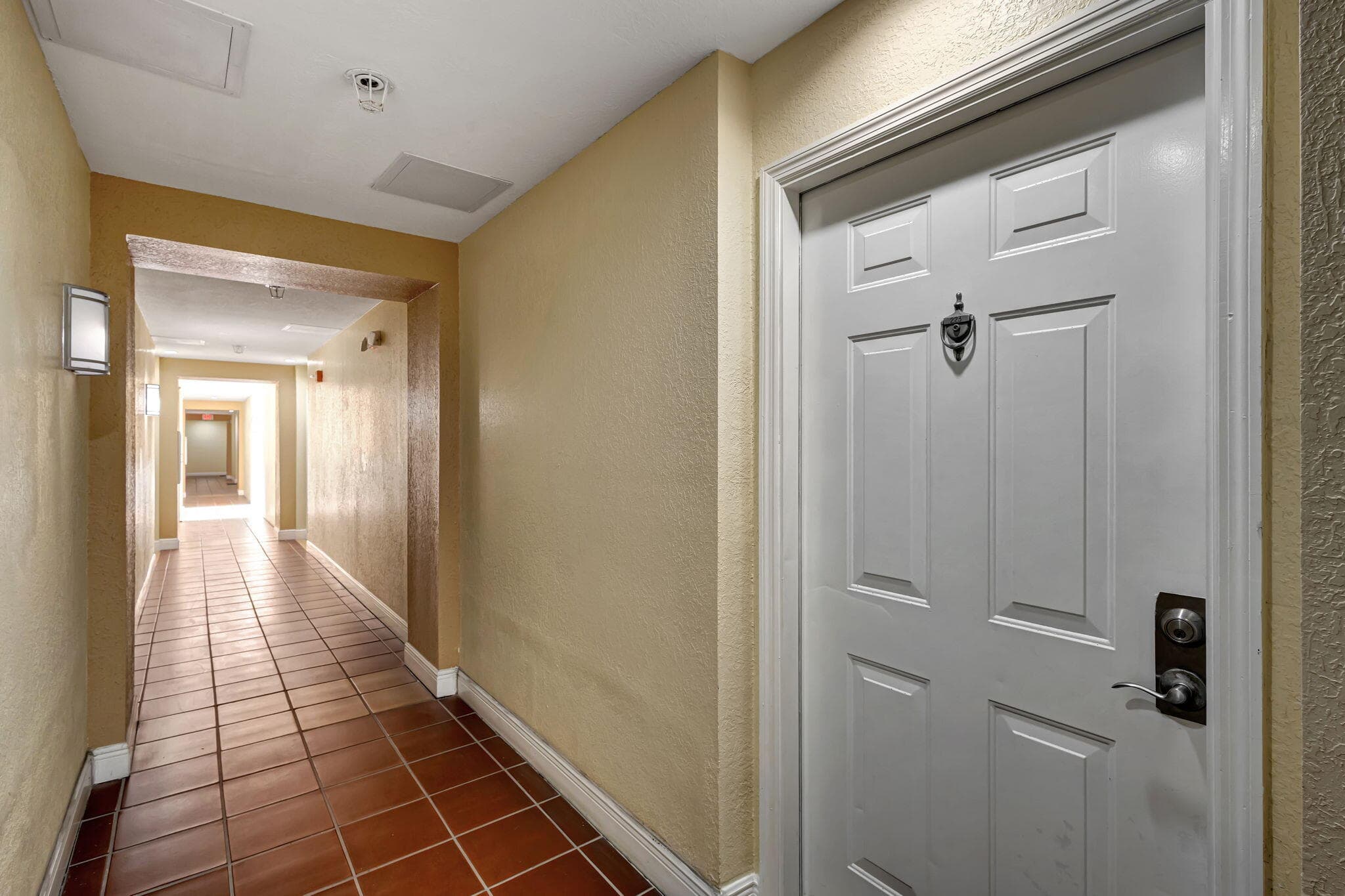 630 S Sapodilla Avenue 223, West Palm Beach, FL 33401 — photo 27 of 43